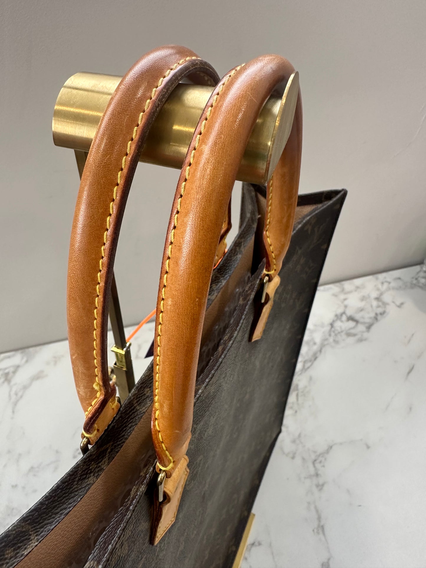 Louis Vuitton Sac Plat