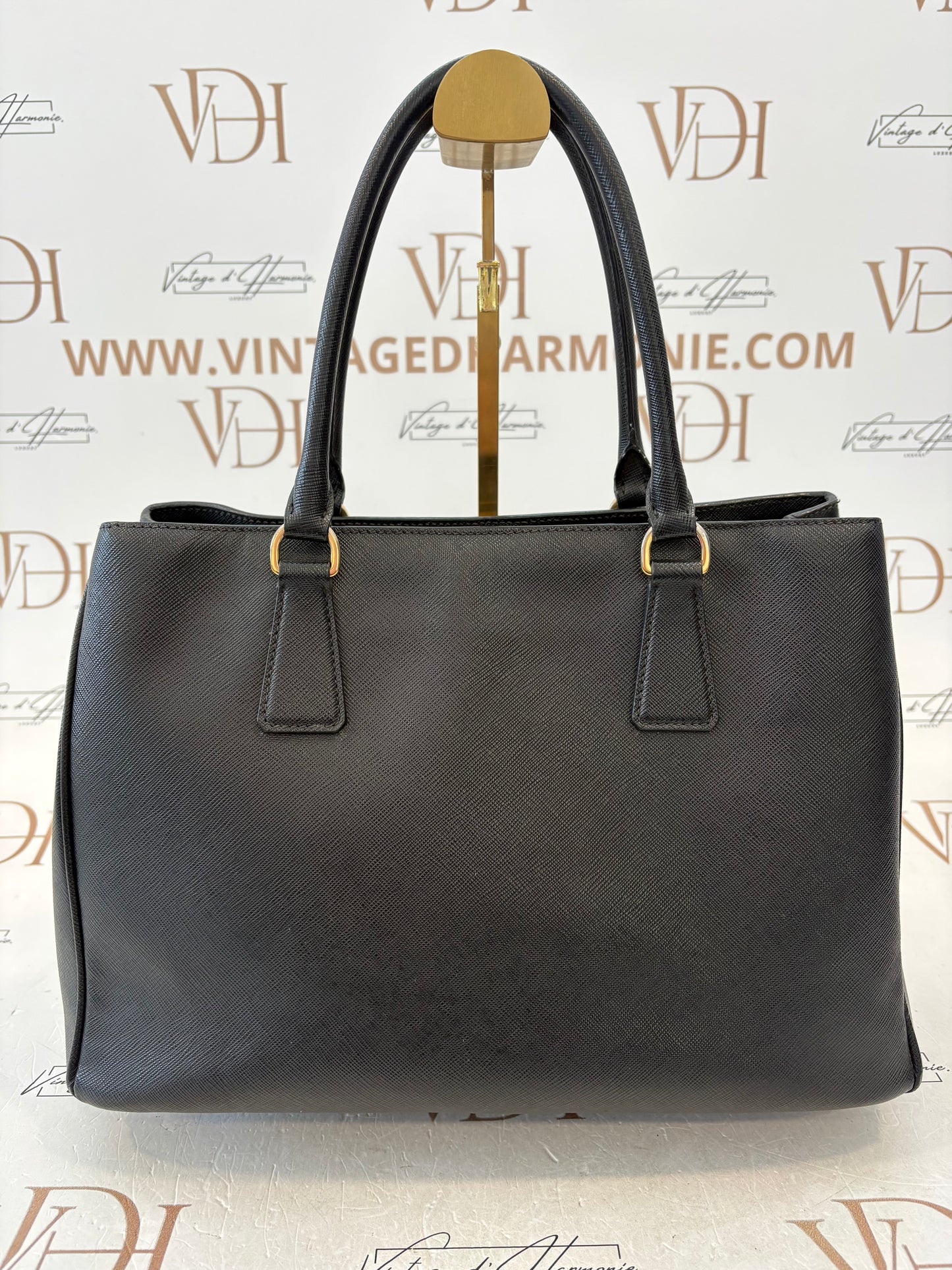 383698 - Prada Galleria Black
