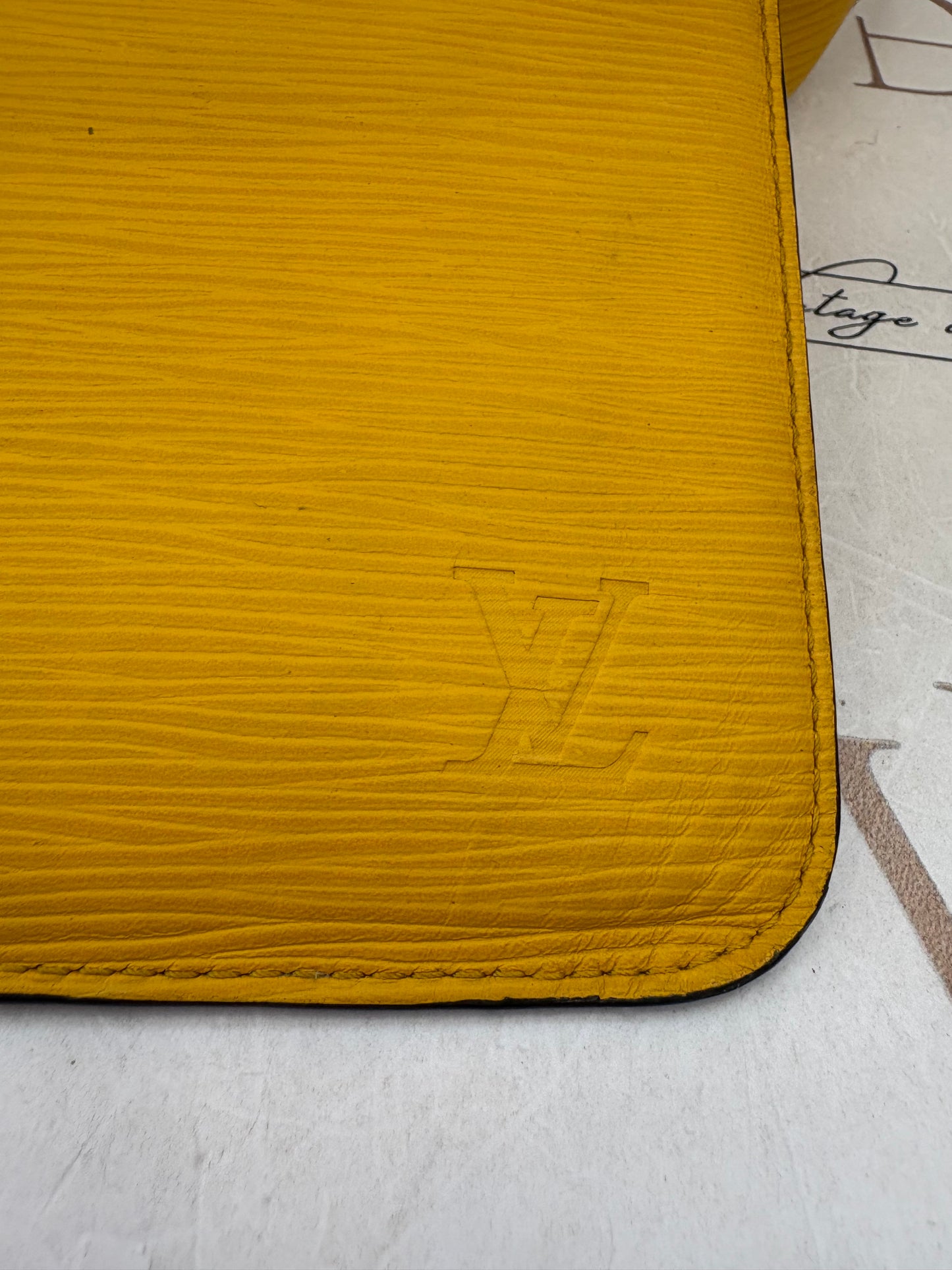 383308 - Louis Vuitton Neverfull