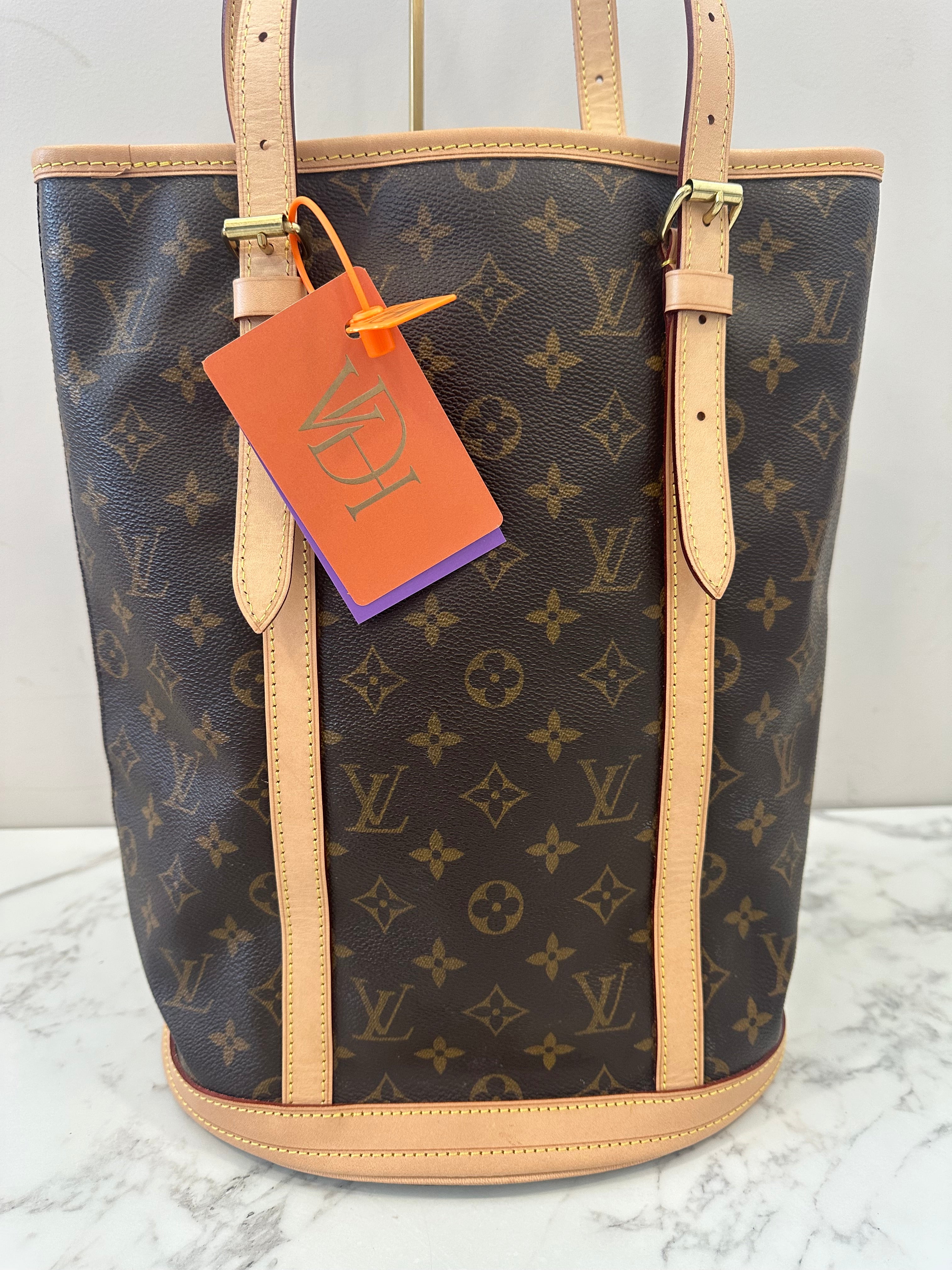 Louis Vuitton Bucket GM