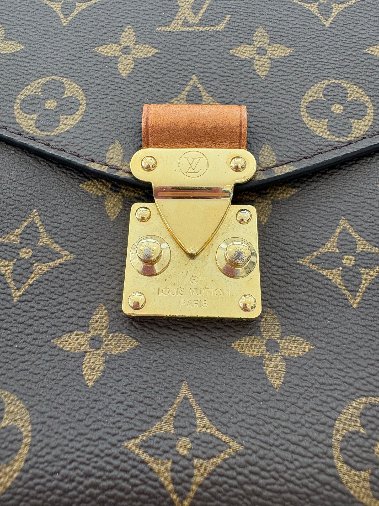 382831 - Louis Vuitton Metis
