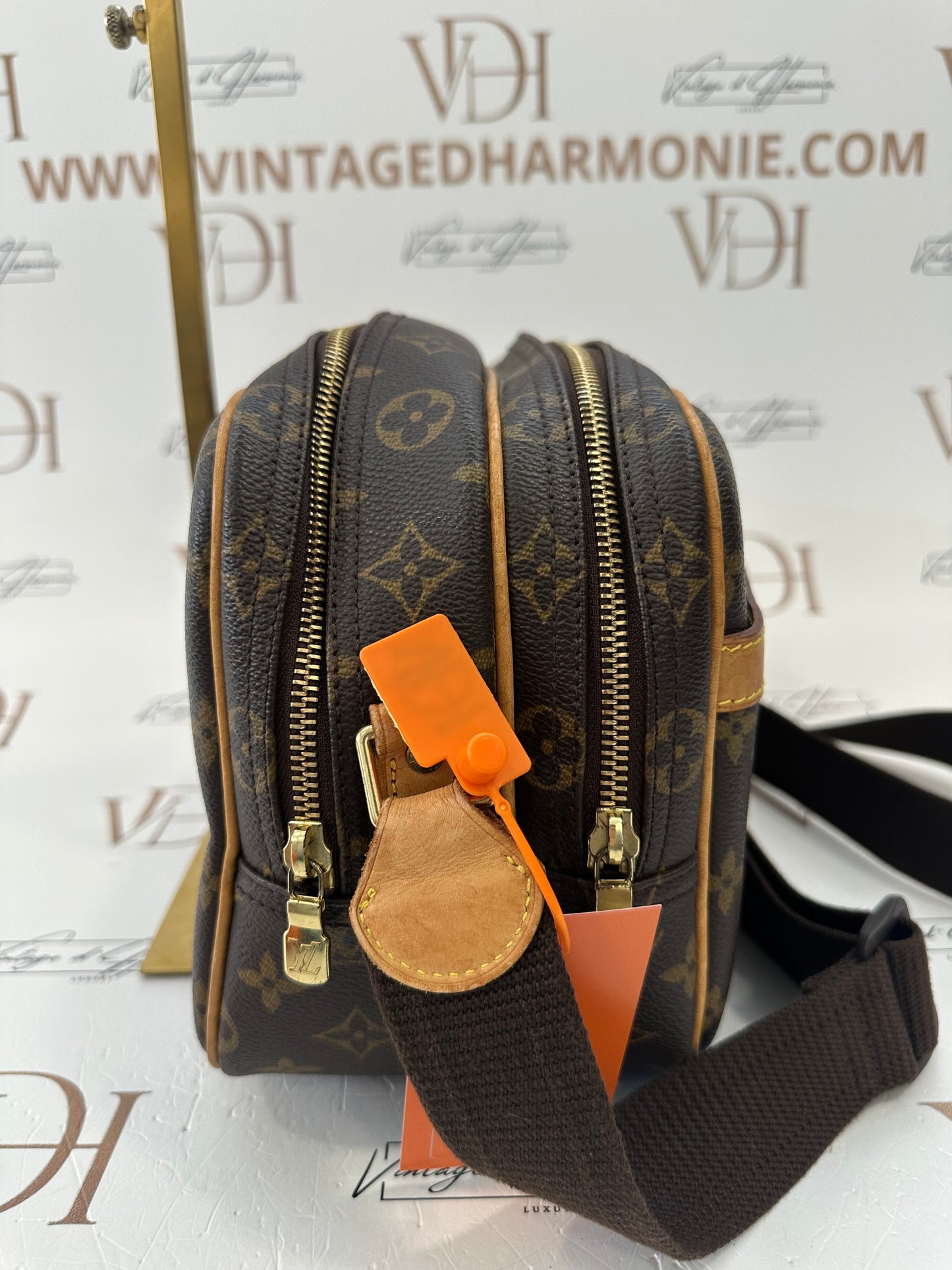 017934 - Louis Vuitton Reporter PM