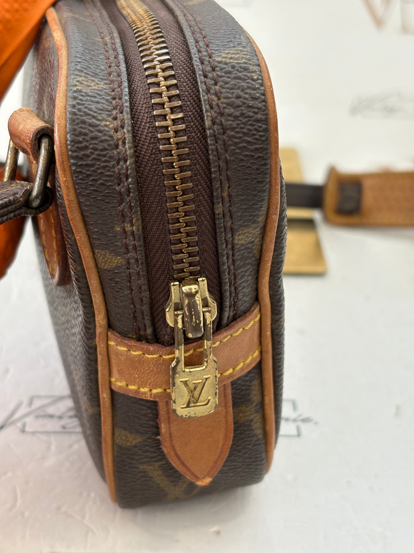 018287 - Louis Vuitton Marly Bandouliere