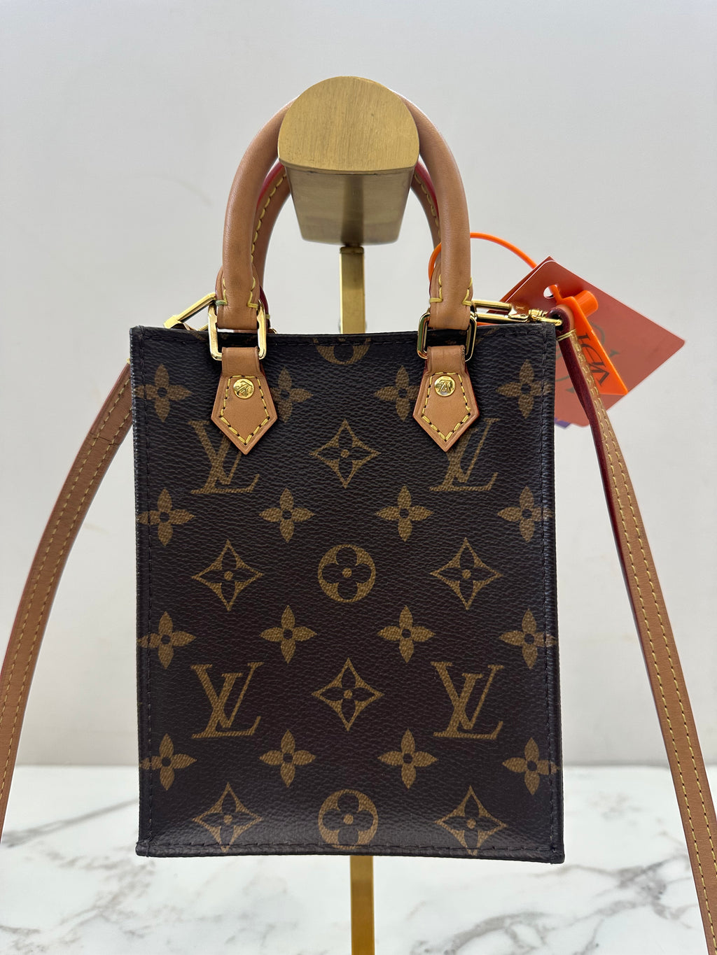 Louis Vuitton Petite Sac Plat
