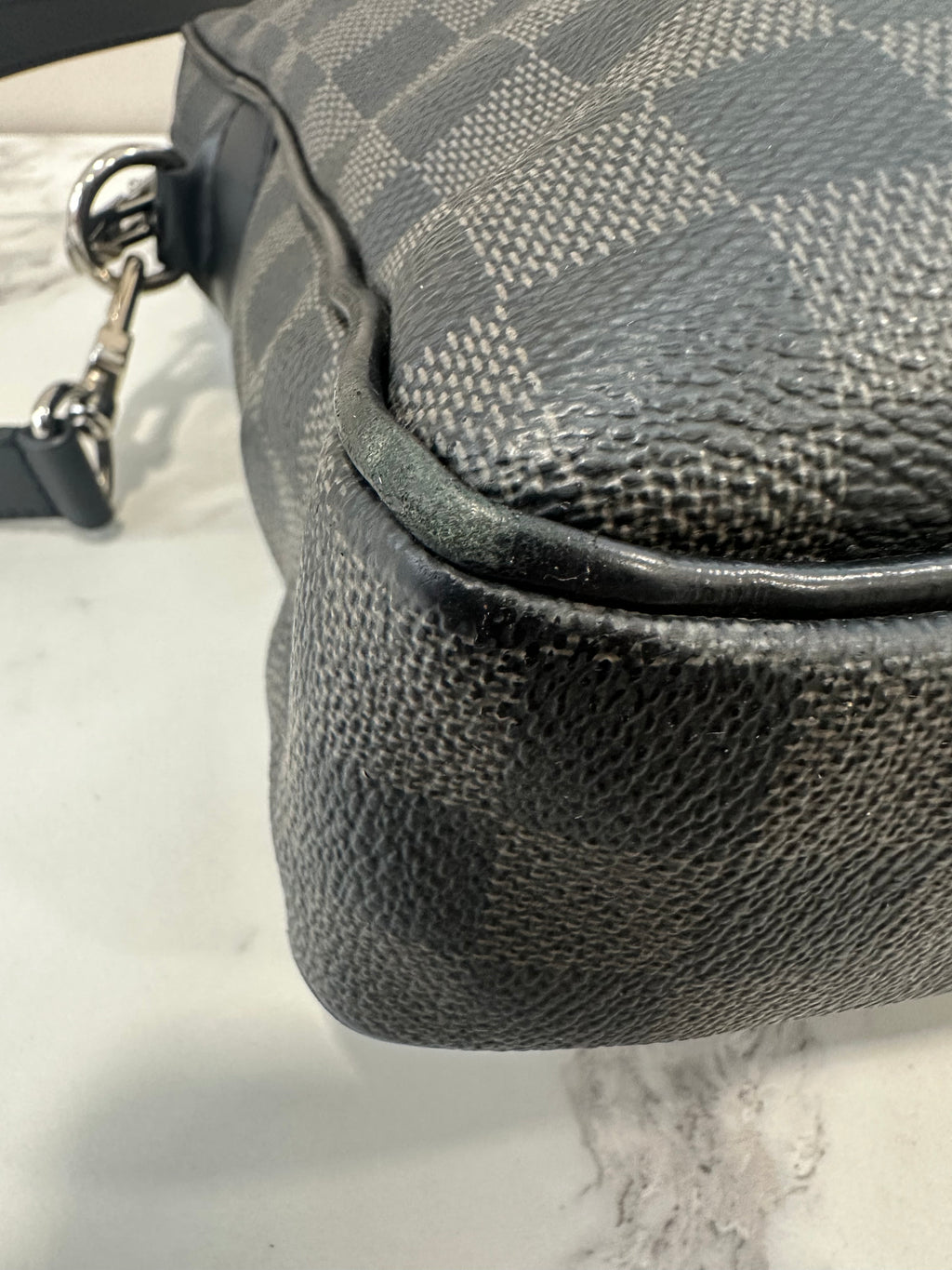 Louis Vuitton Mick MM Graphite