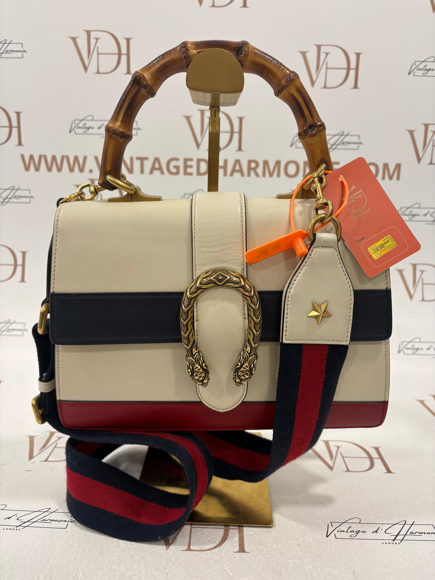 383889 - Gucci Dionysus