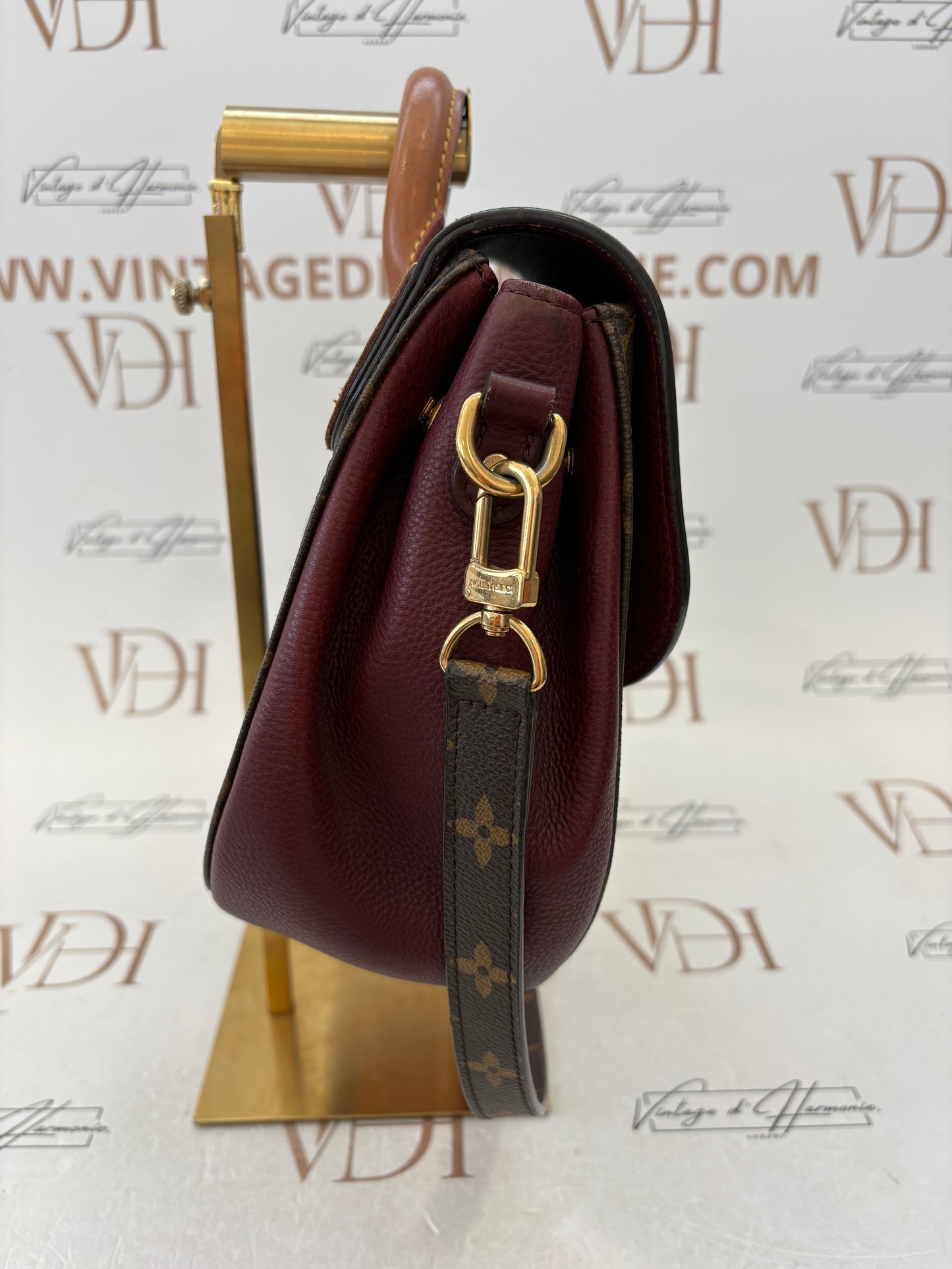 383506 - Louis Vuitton Eden