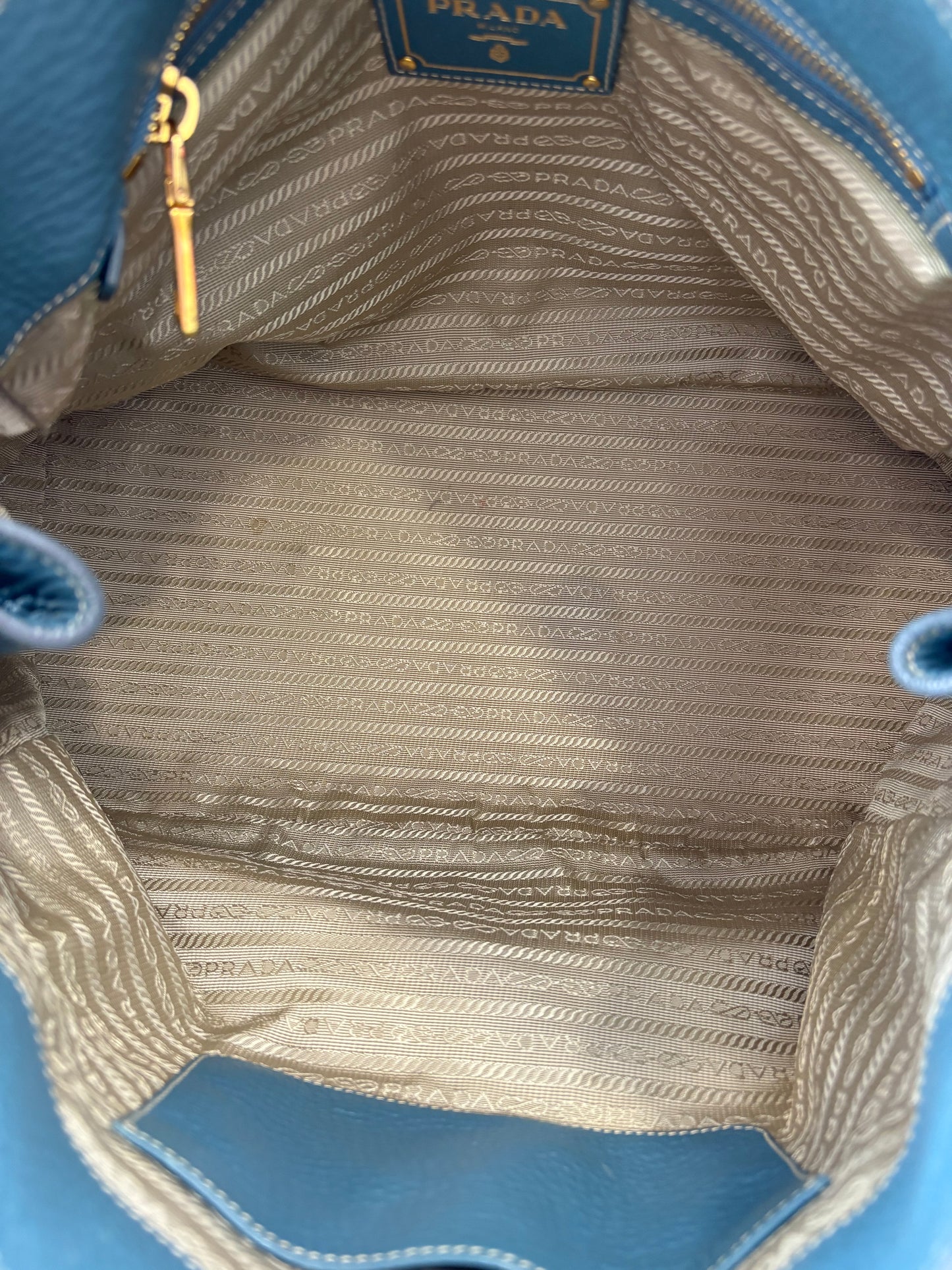 018314 - Prada Bag