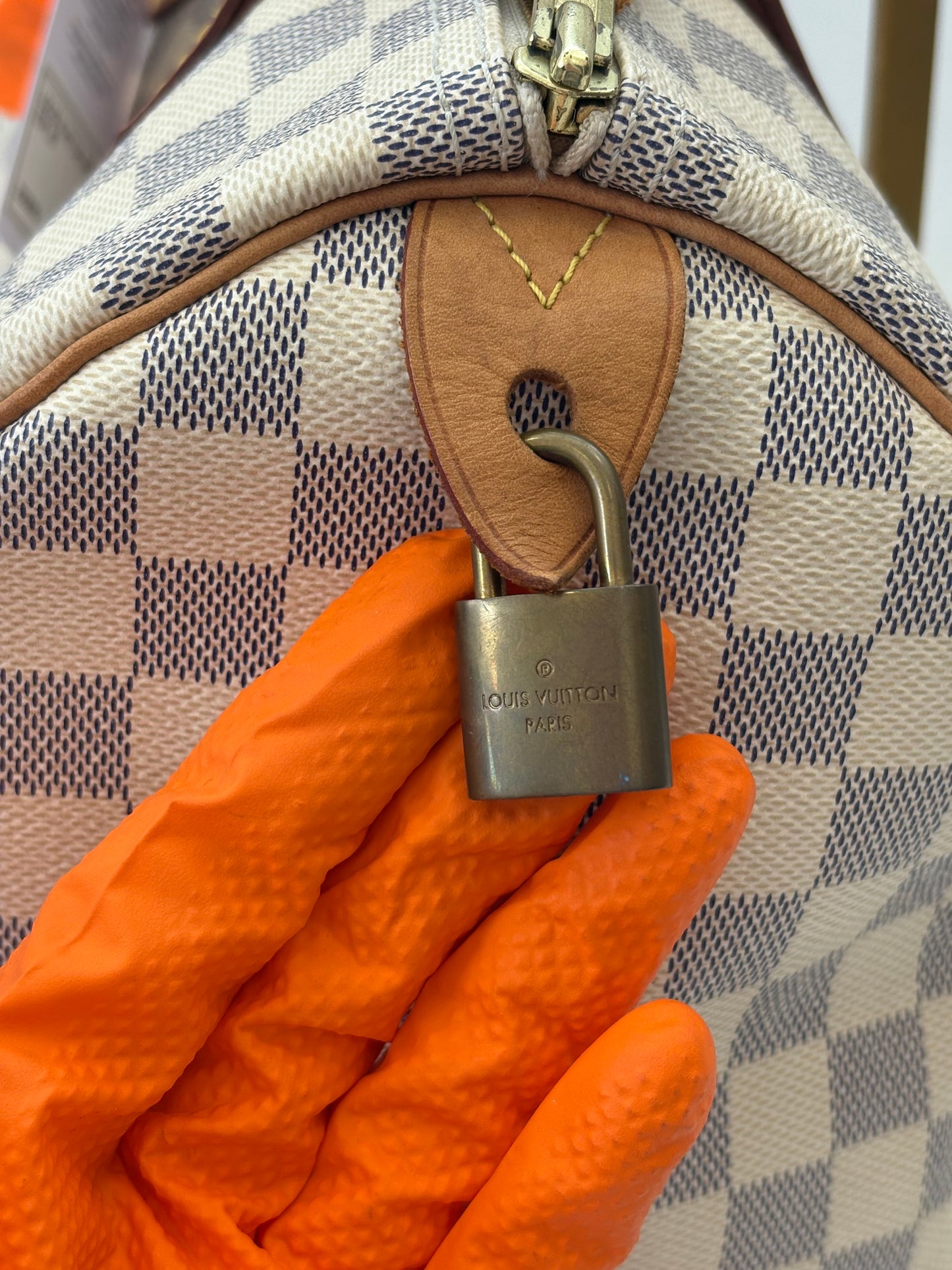 200890 - Louis Vuitton Speedy 30