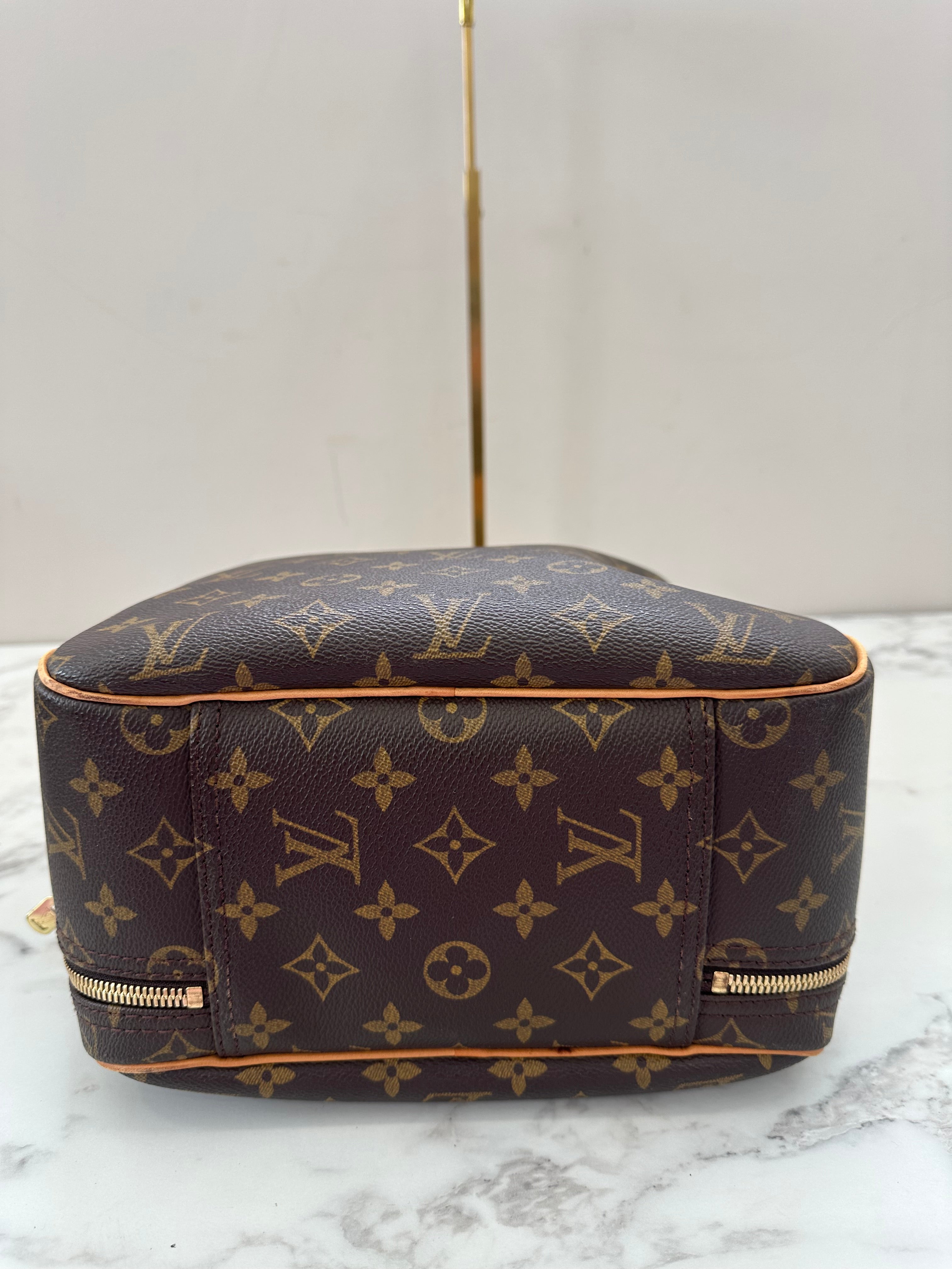 Louis Vuitton Excursion