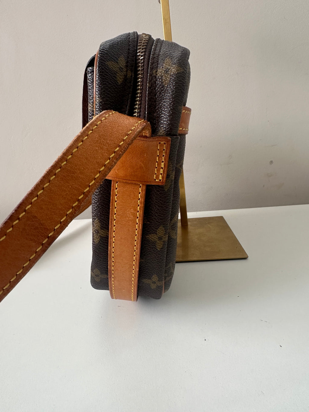 Louis Vuitton Jeune Fille