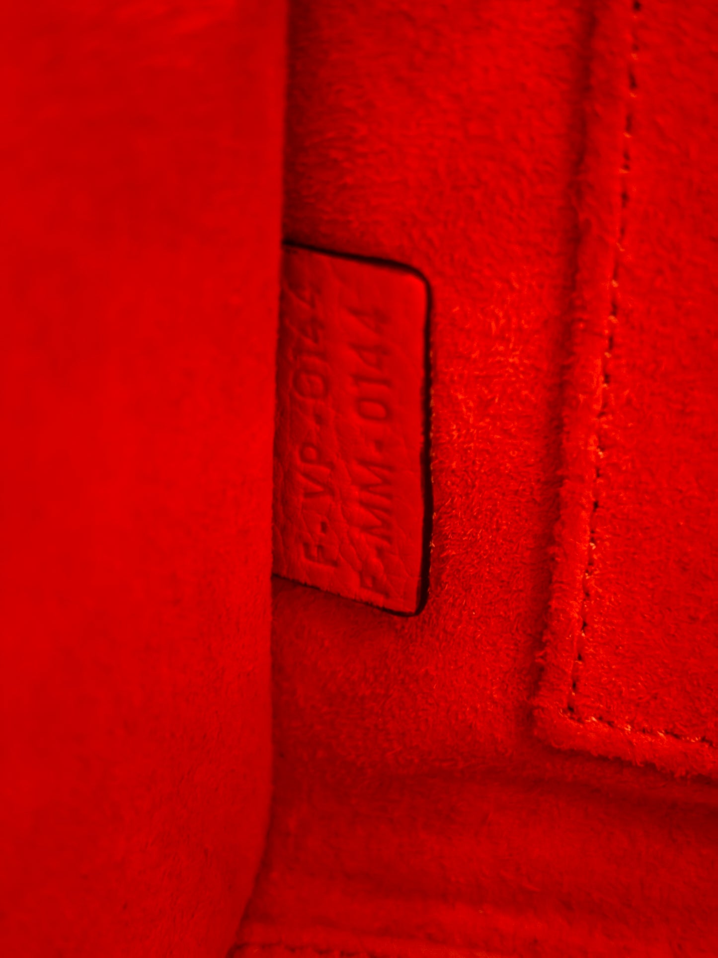 018035 - Céline Red Luggage Nano