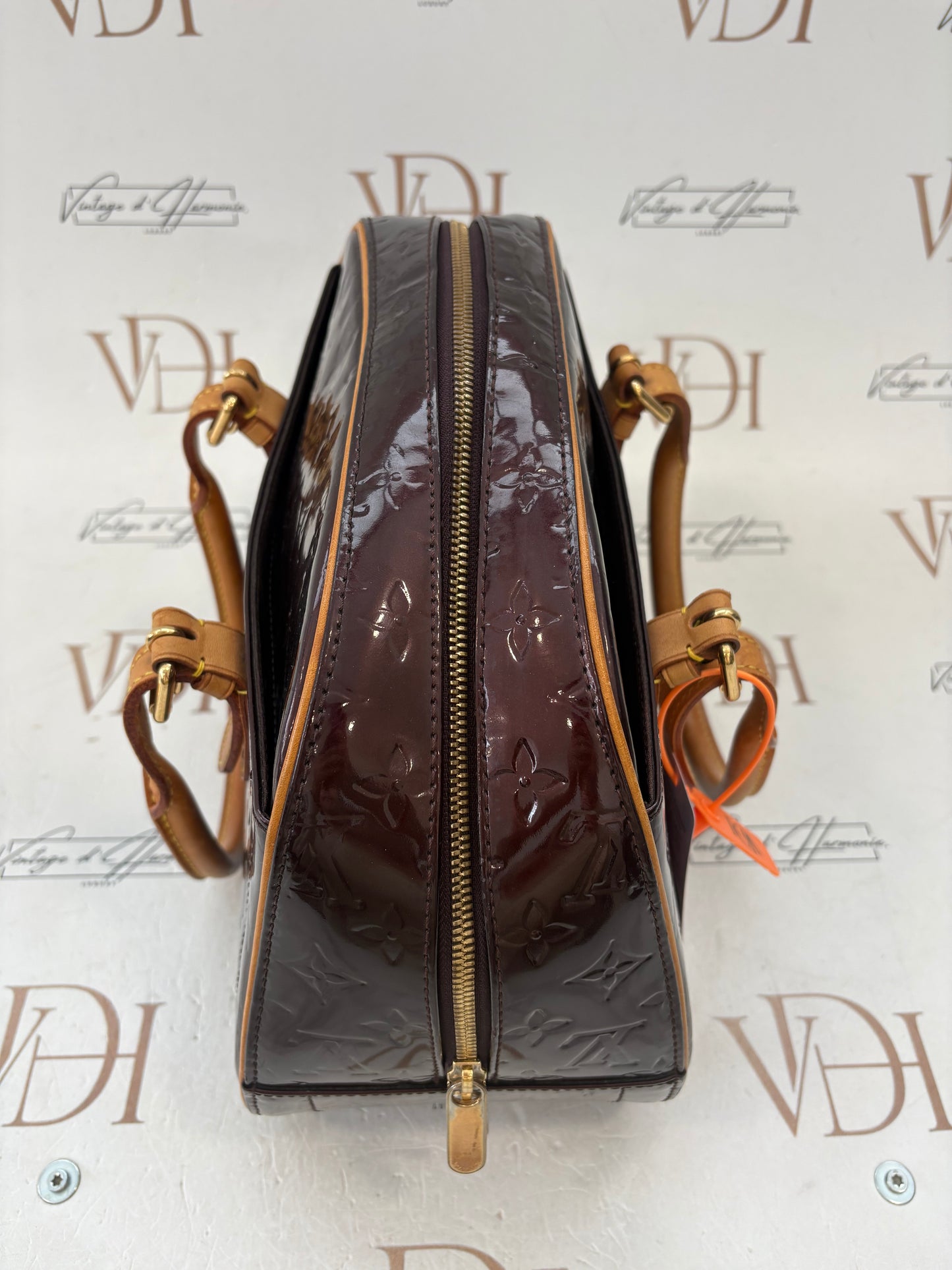 384003 - Louis Vuitton Summit Drive