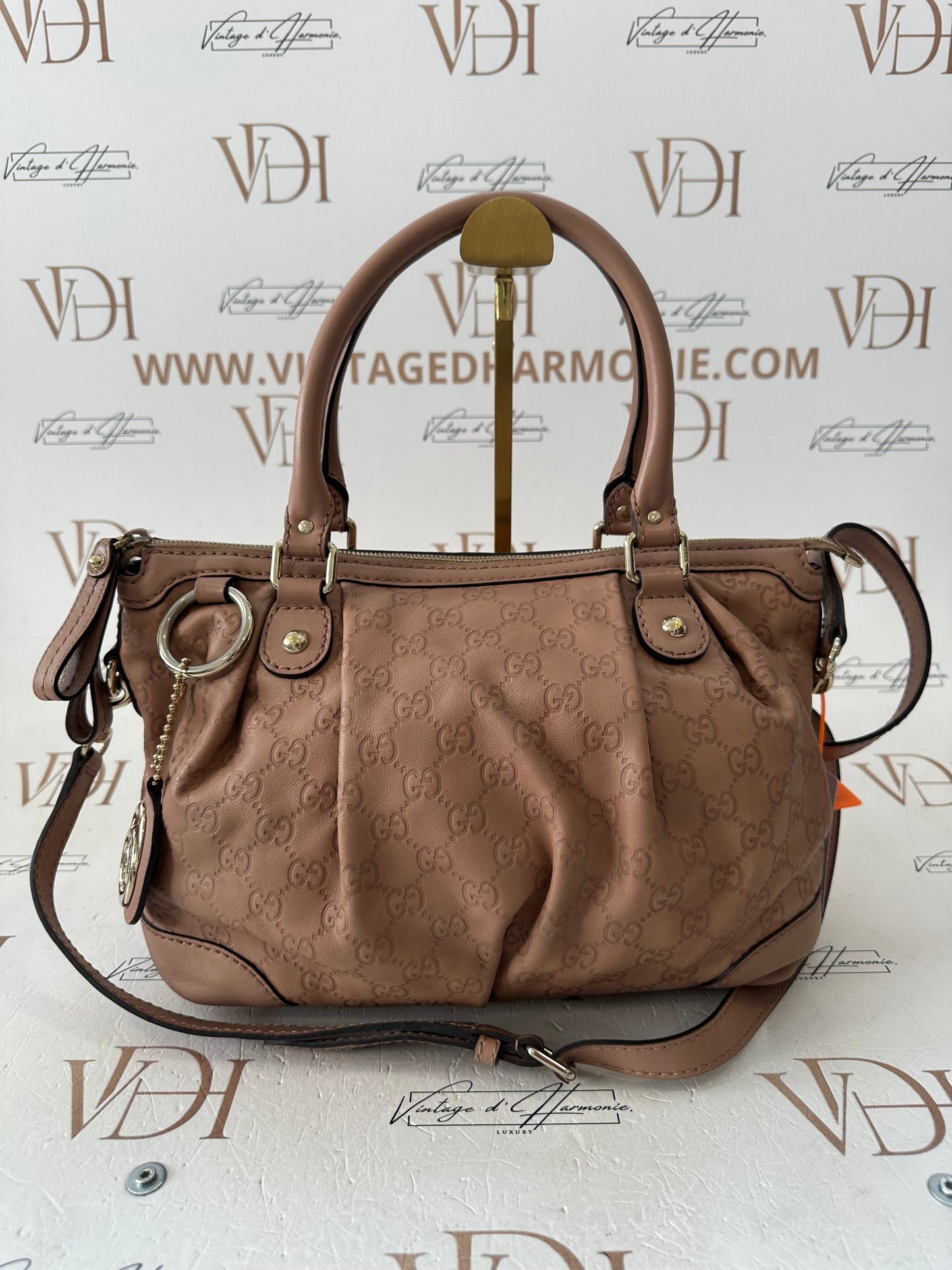 384283 - Gucci Sukey