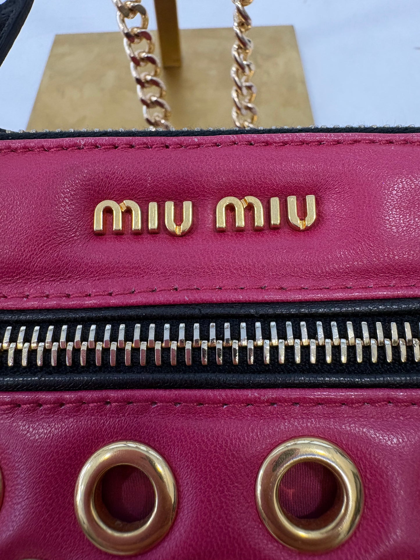 383227 - Miu Miu Zipper Wallet