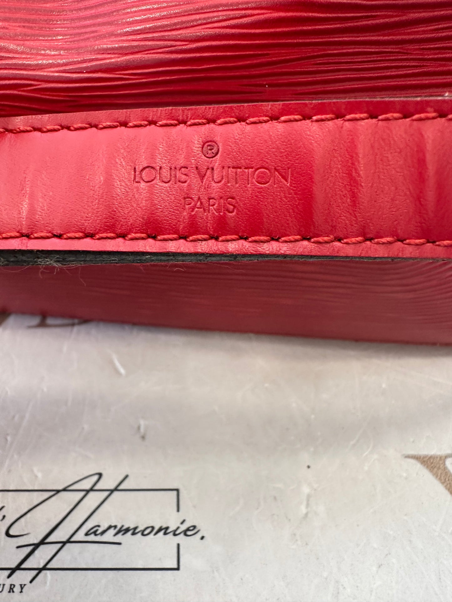 017933 - Louis Vuitton Red Epi Noè