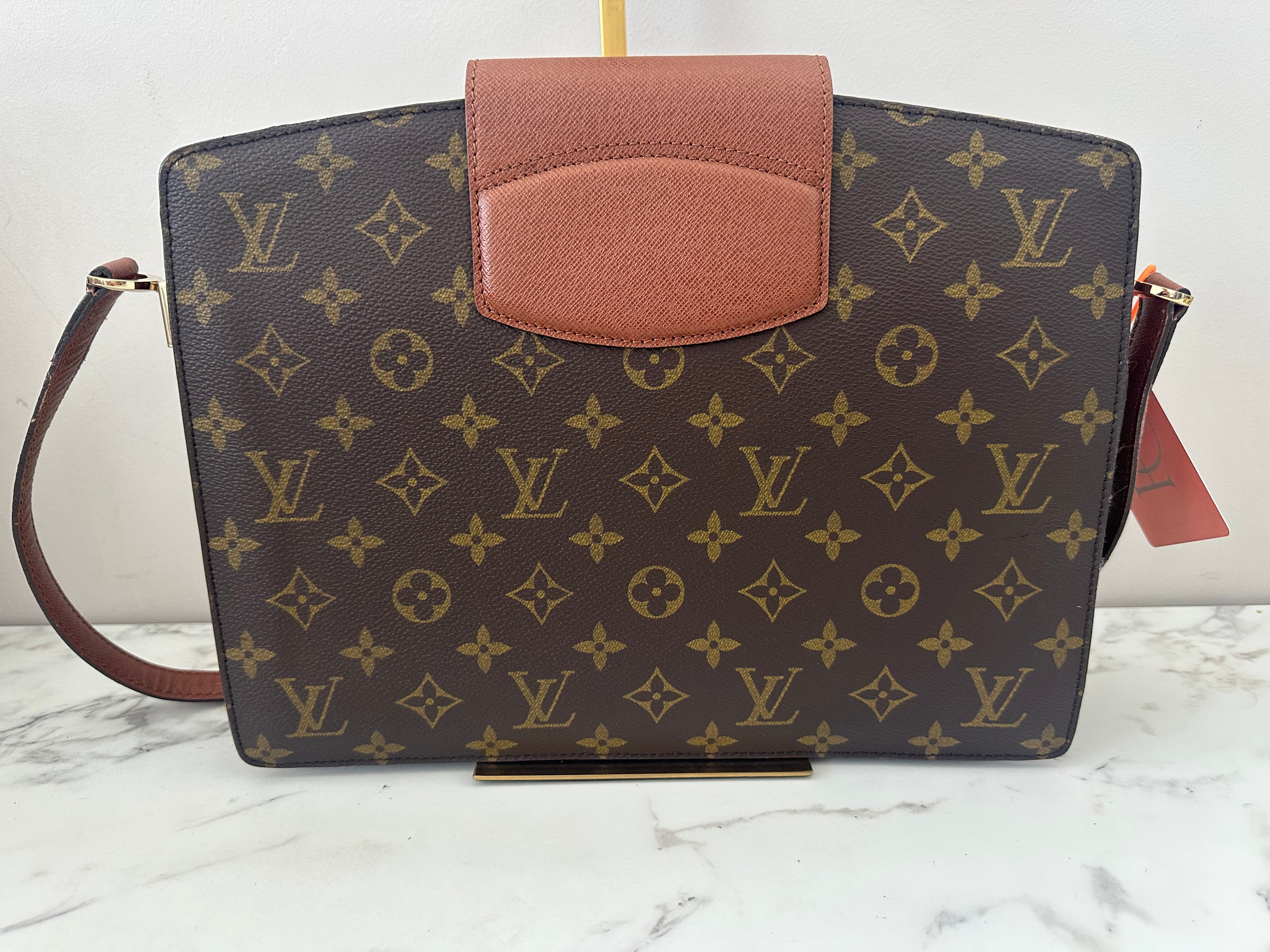 Louis Vuitton Courcelles