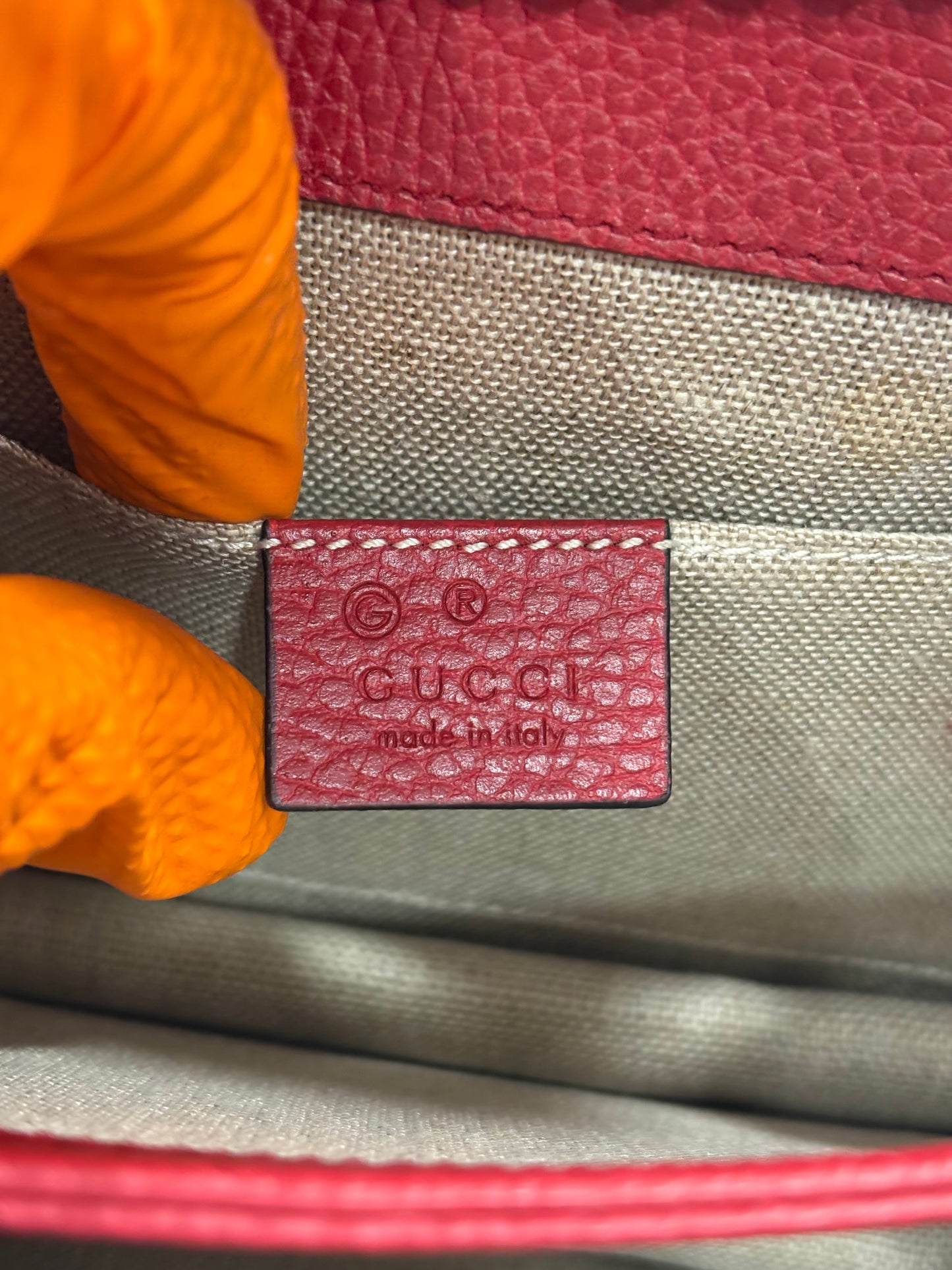 384024 - Gucci Interlocking