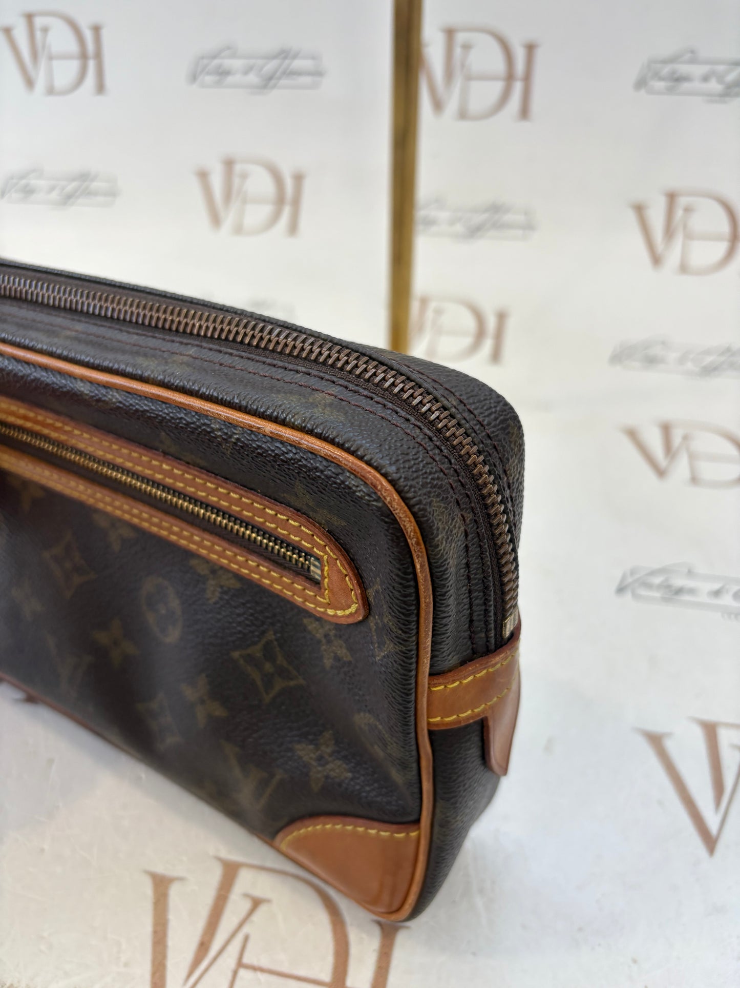 018116 - Louis Vuitton Dragonne GM