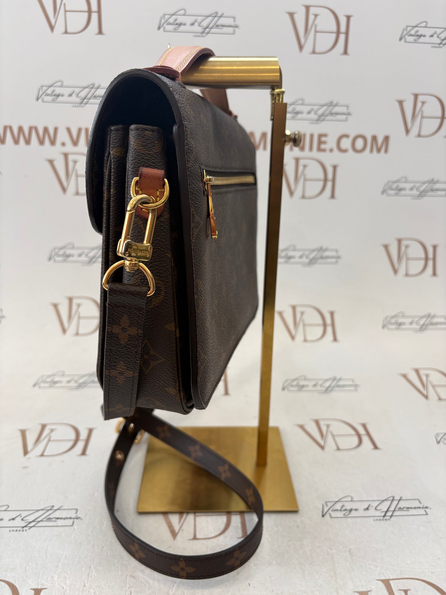 384105 - Louis Vuitton Metis