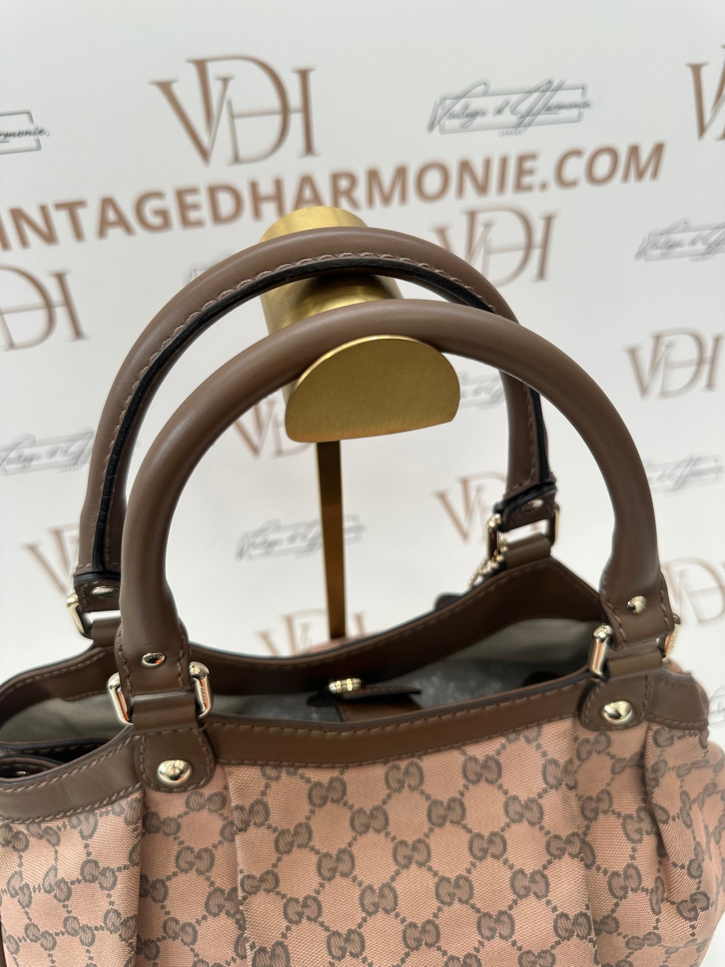 382508 - Gucci Sukey