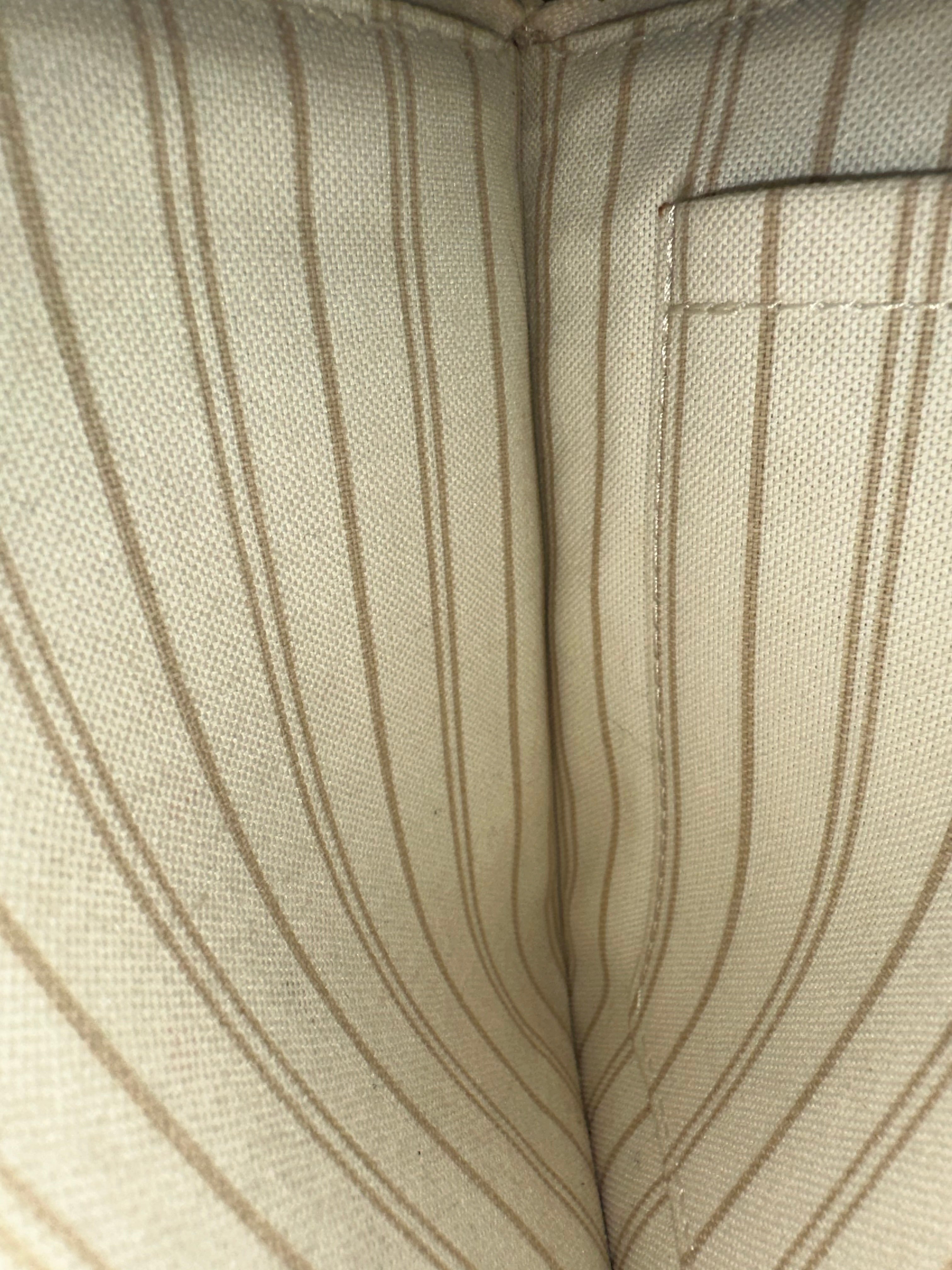 Louis Vuitton Neverfull Azur MM + Pochette