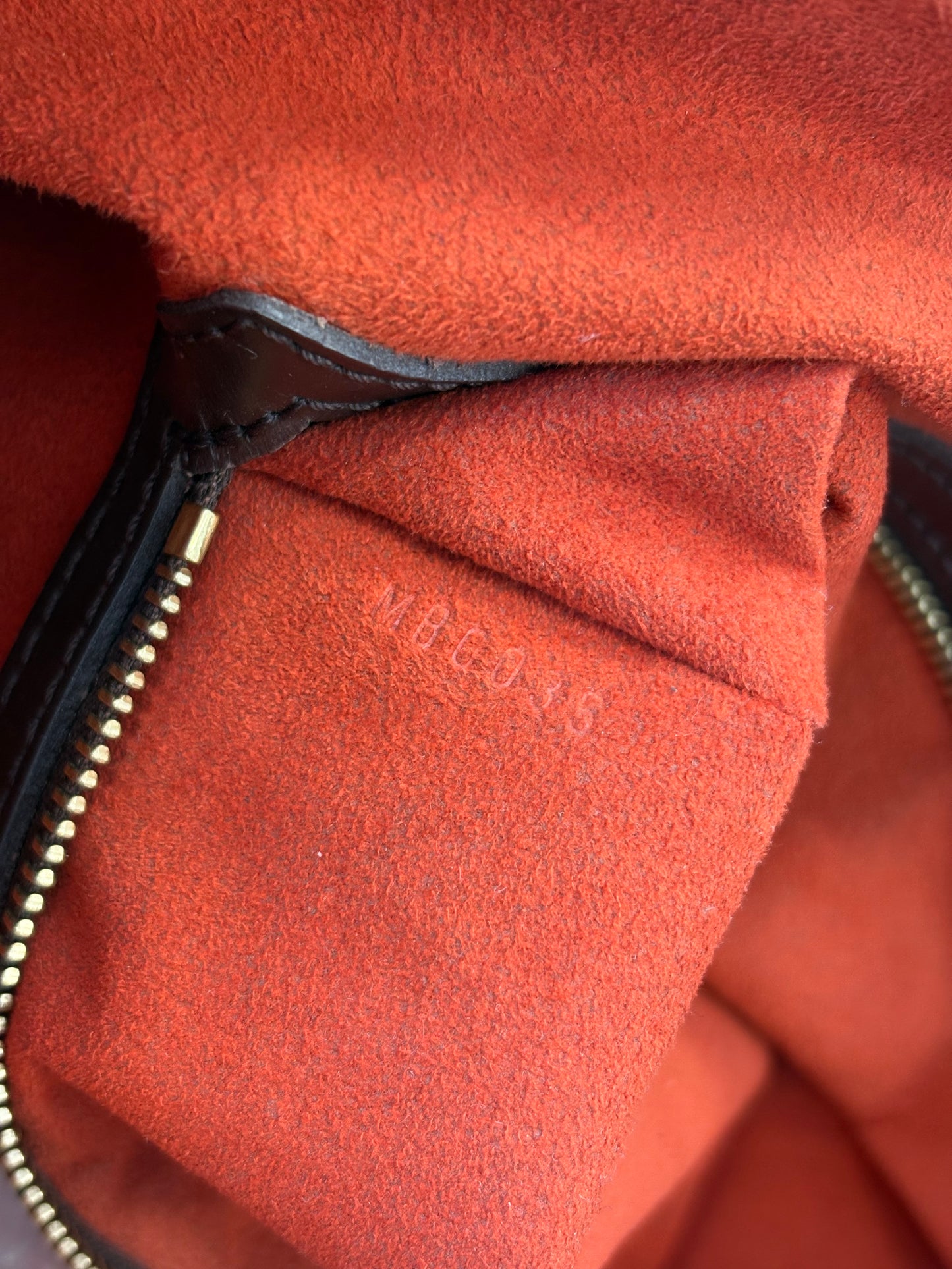 018886 - Louis Vuitton Uzes