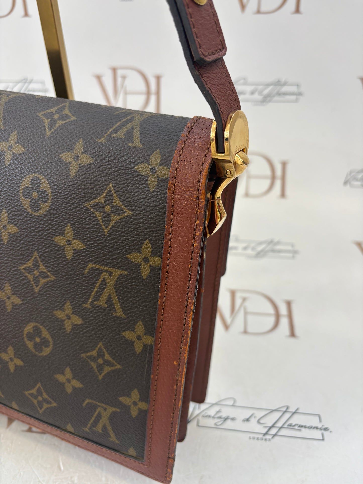 018845 - Louis Vuitton Sac Dauphine
