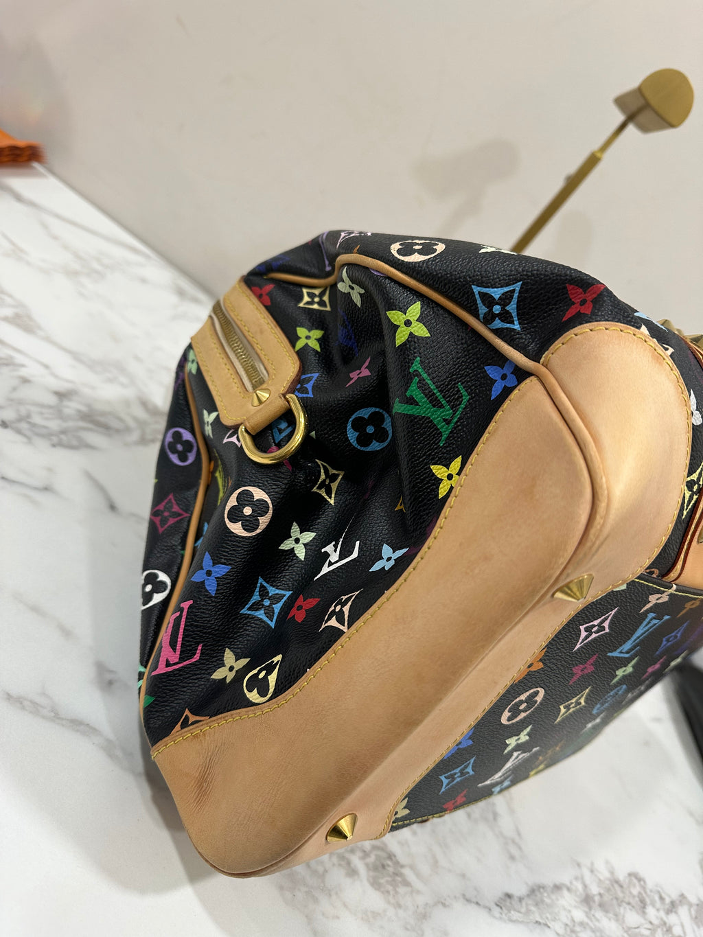 Louis Vuitton Courtney