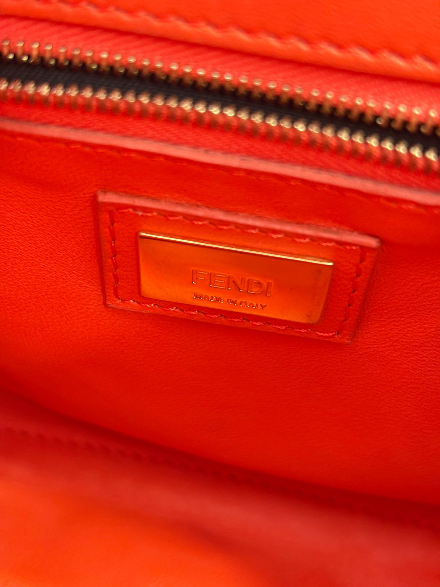 200772 - Fendi Peekaboo