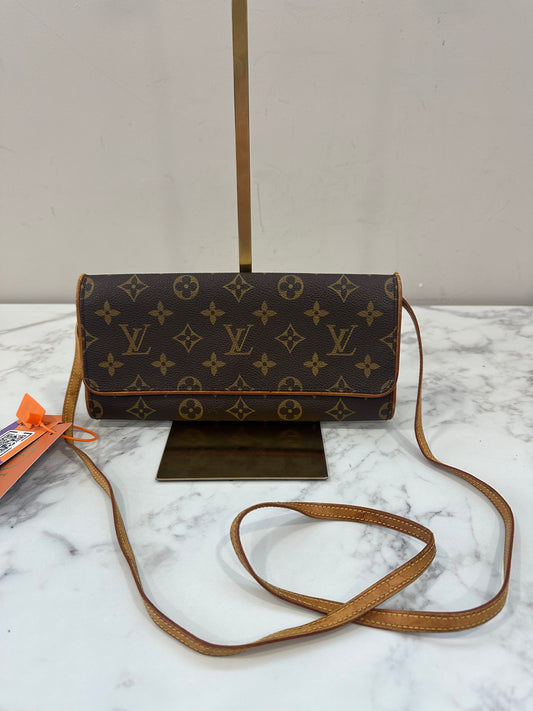 Louis Vuitton Pochette Twin GM