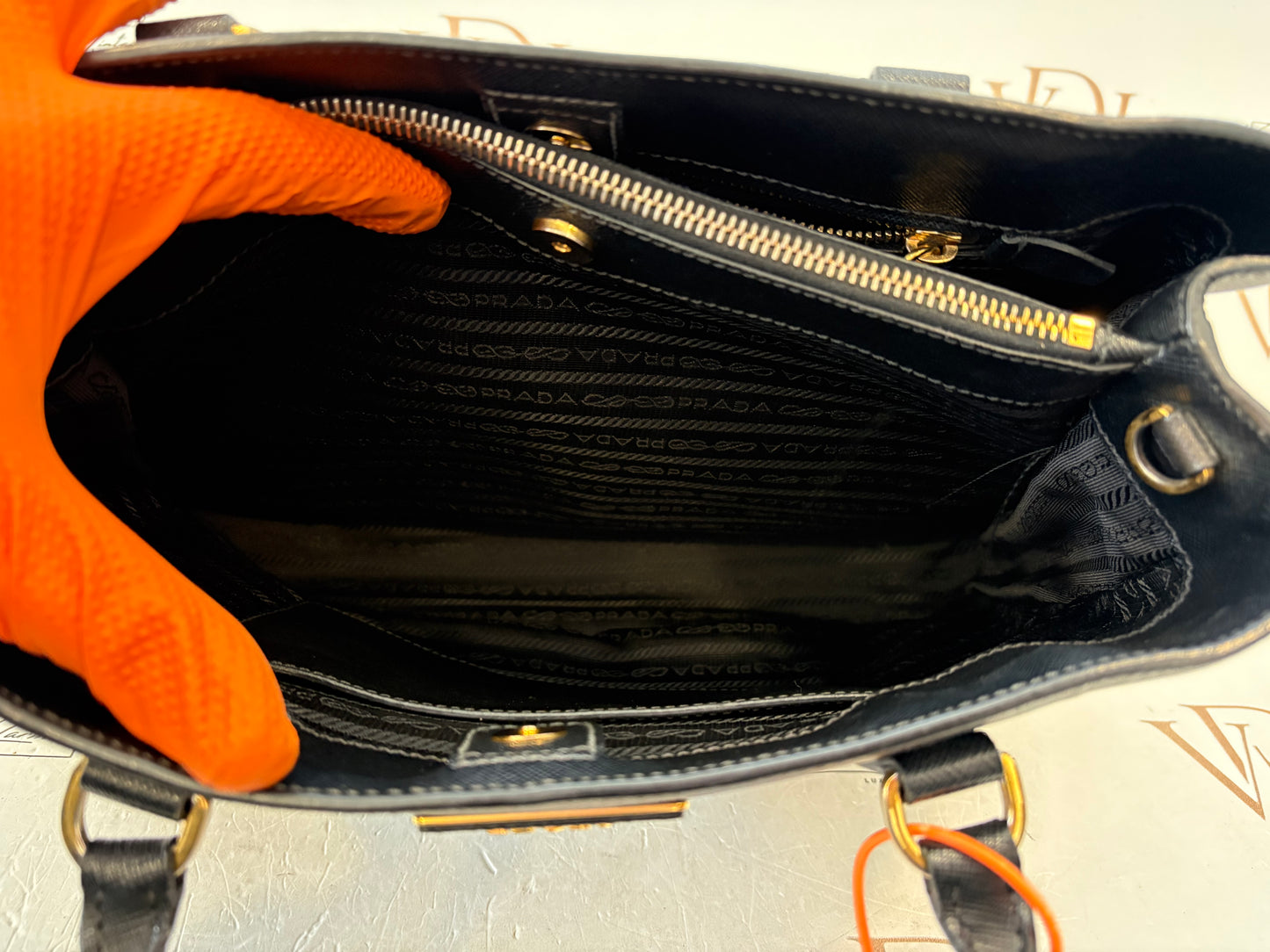 383698 - Prada Galleria Black