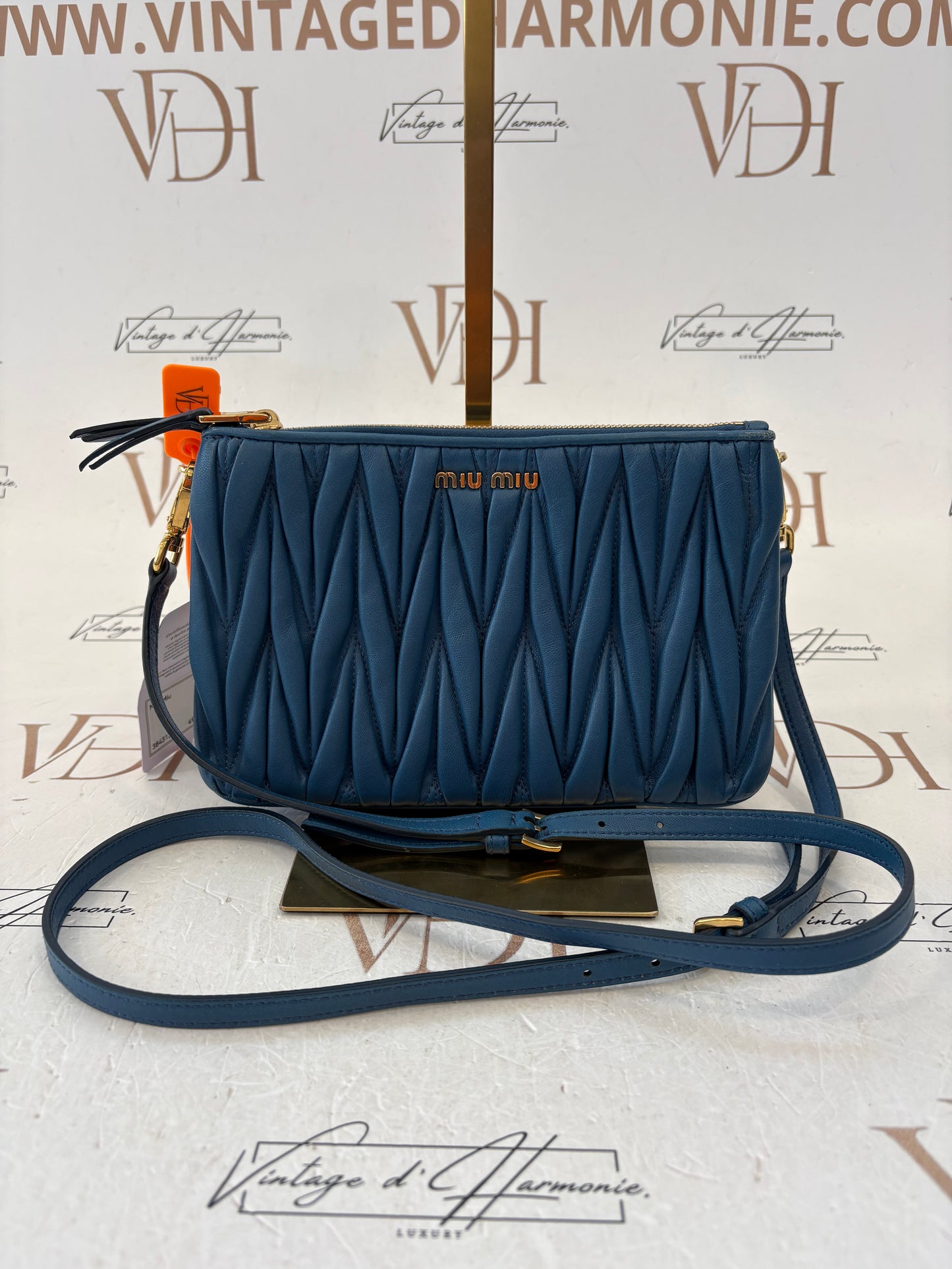 384313 - Miu Miu