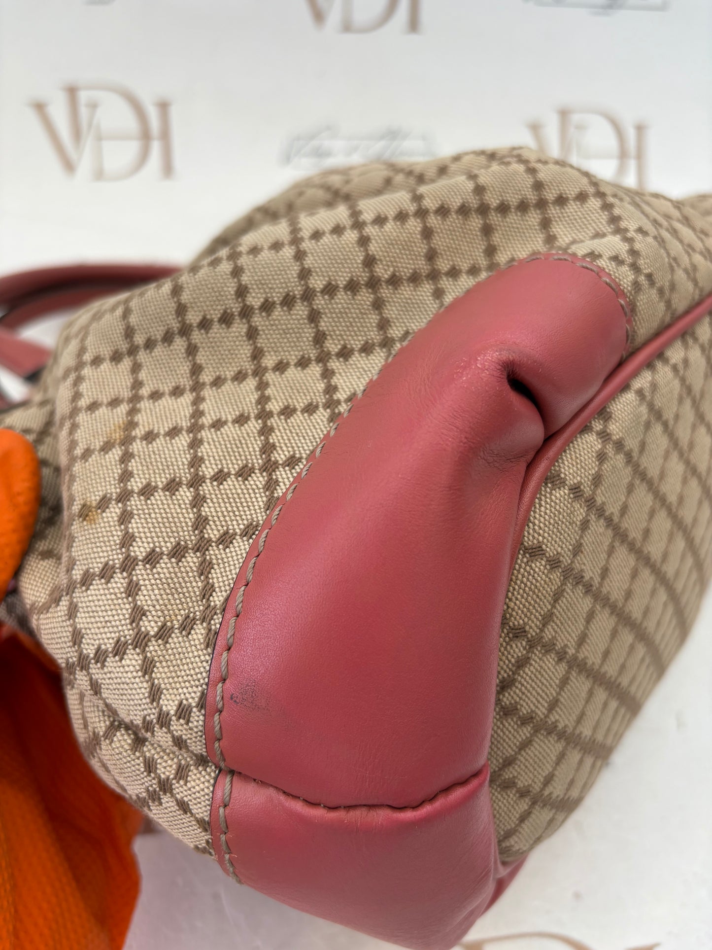 38307 - Gucci Sukey