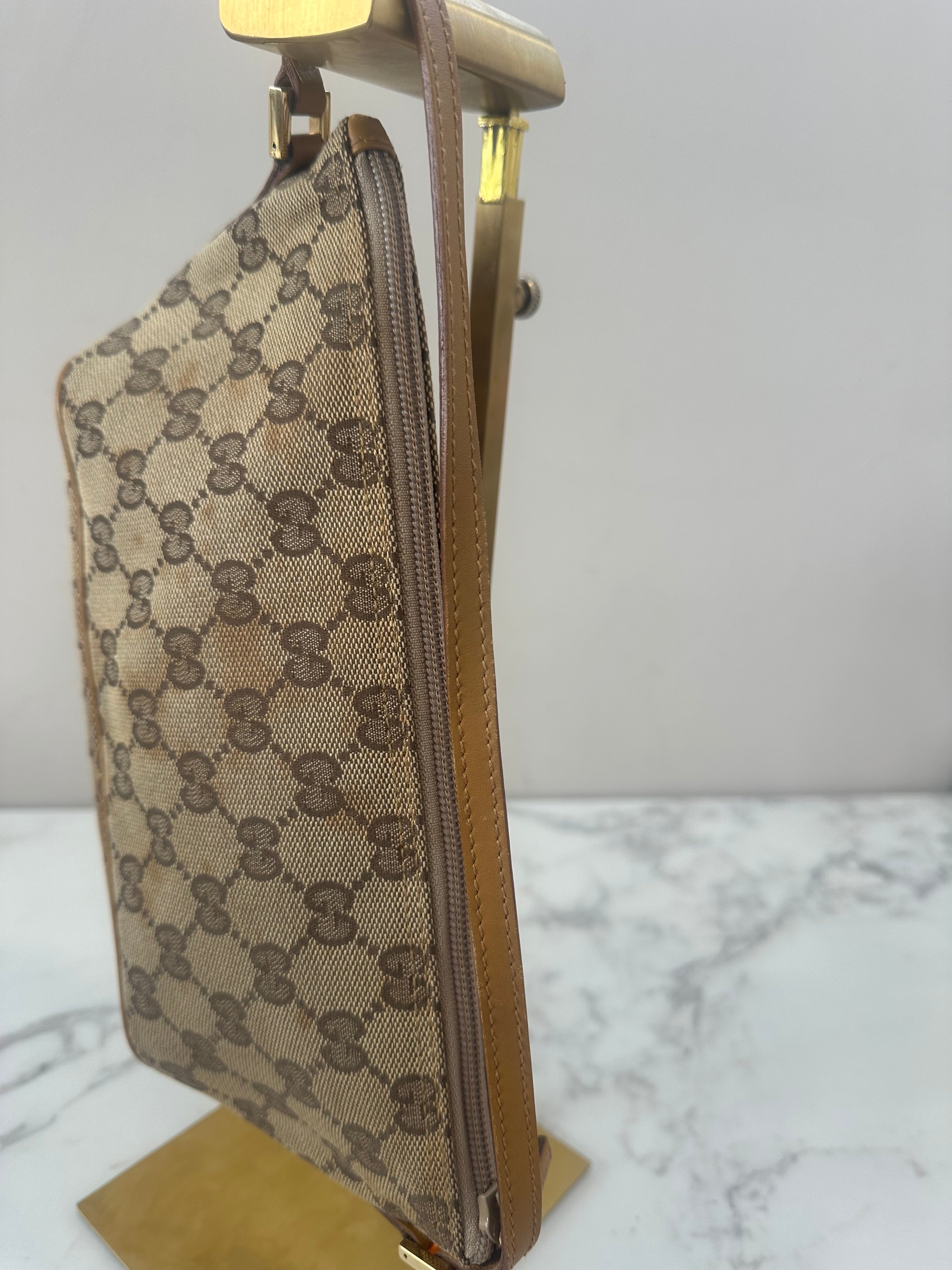 Gucci Pochette GG