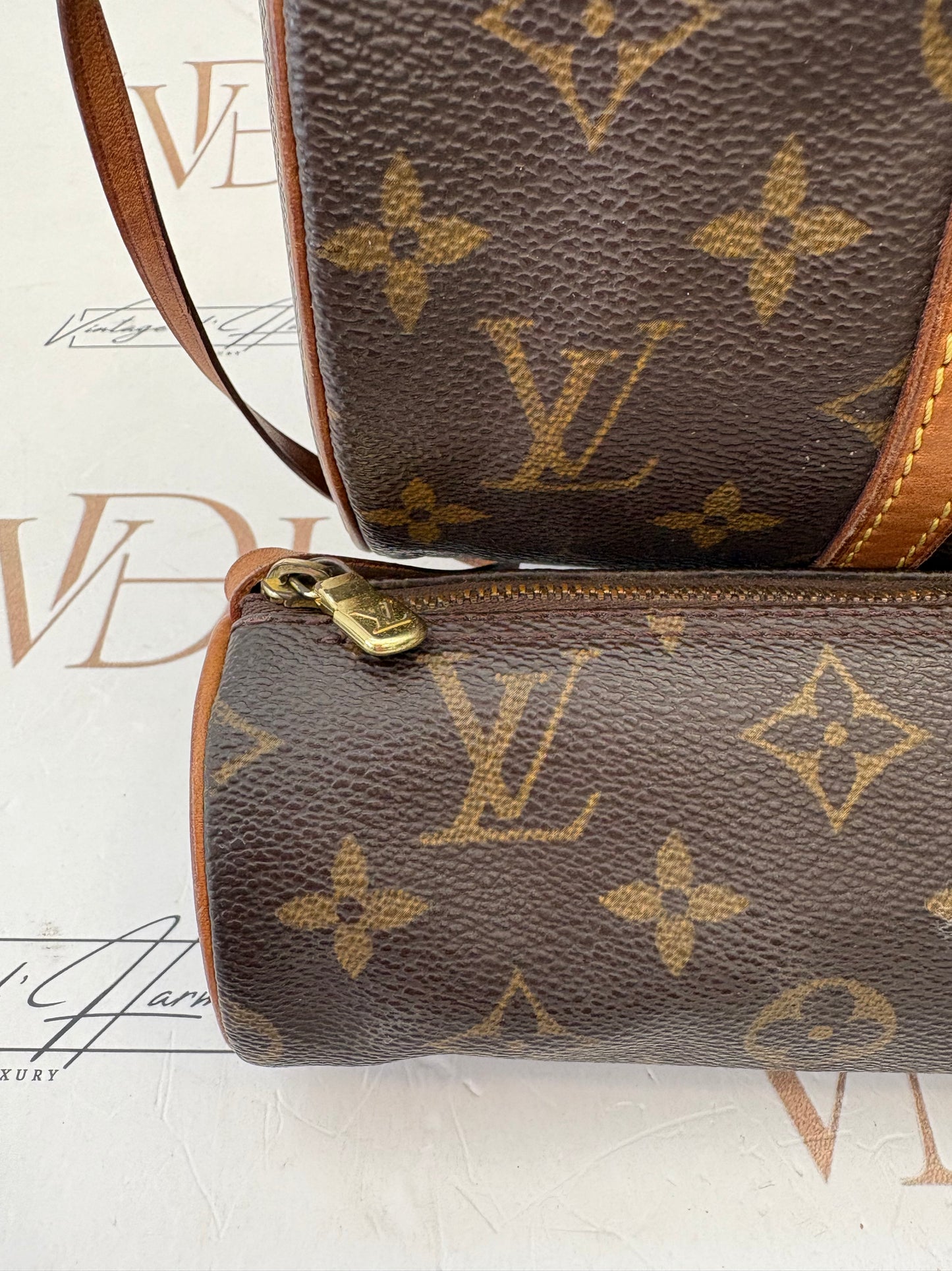 018693 - Louis Vuitton Papillon