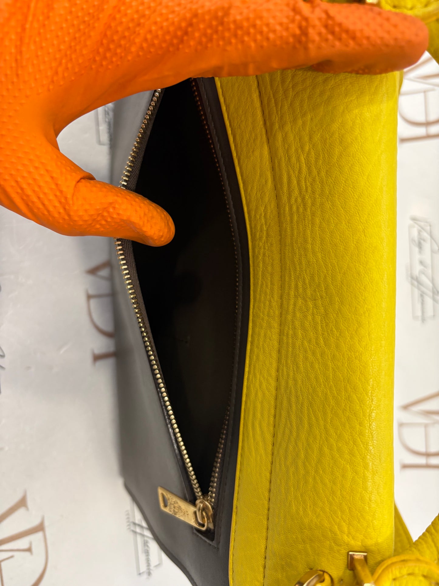 383728 - Céline Trapeze