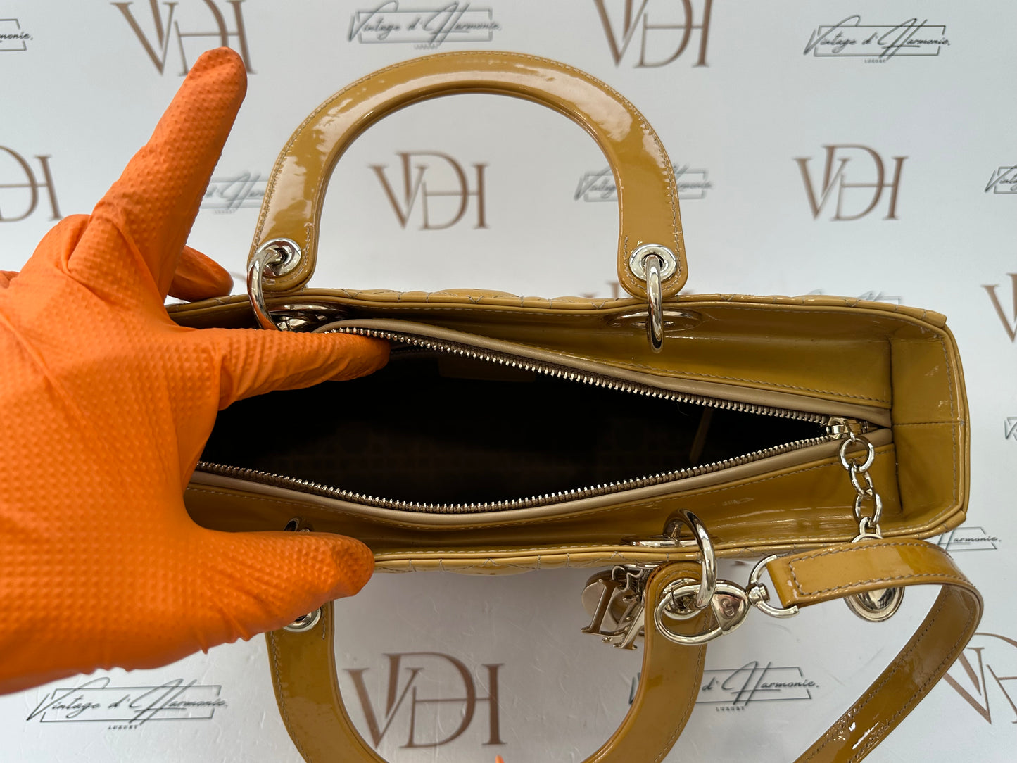 382638 - Dior Lady