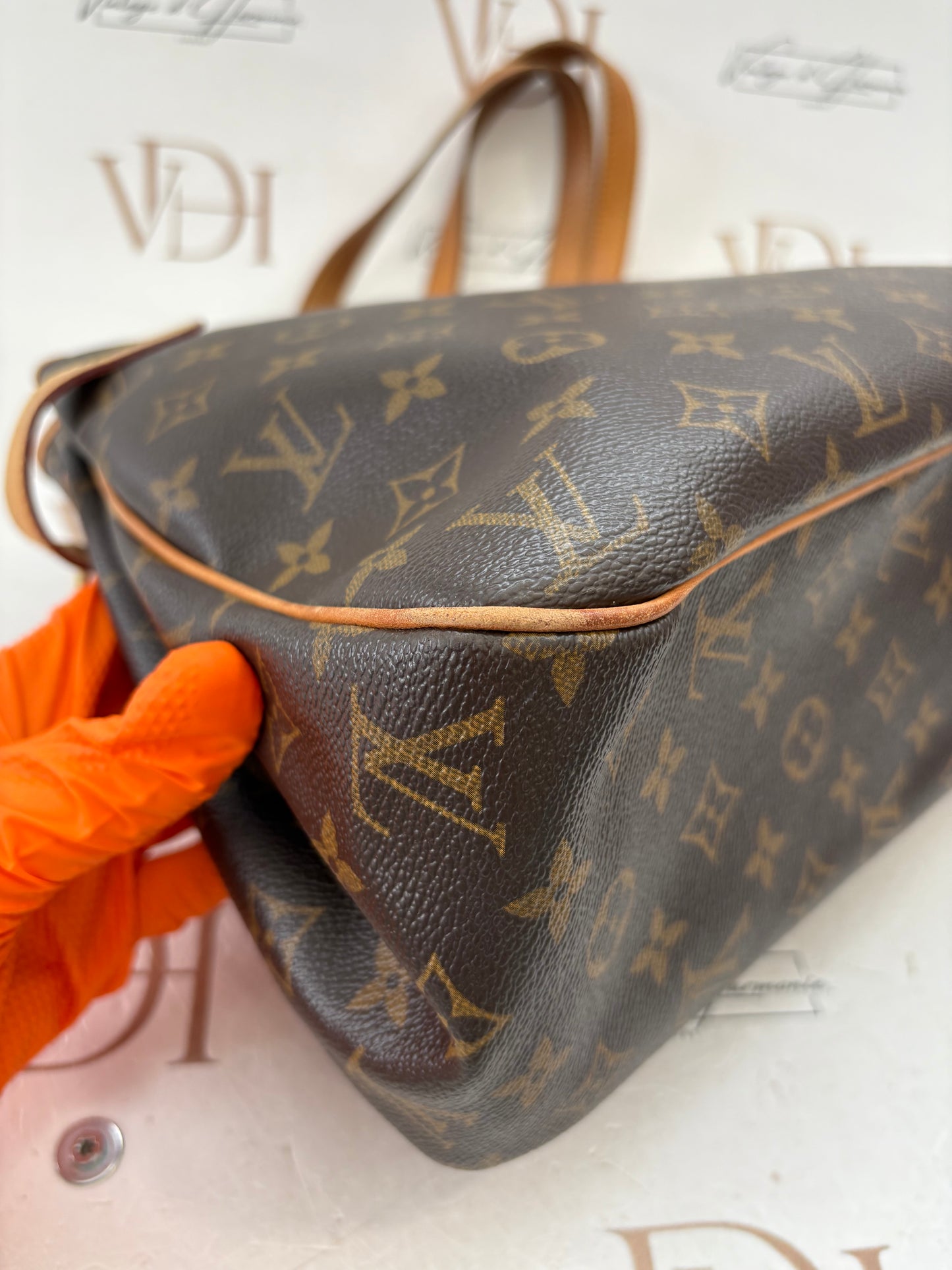 018048 - Louis Vuitton Batignolles Horizontal