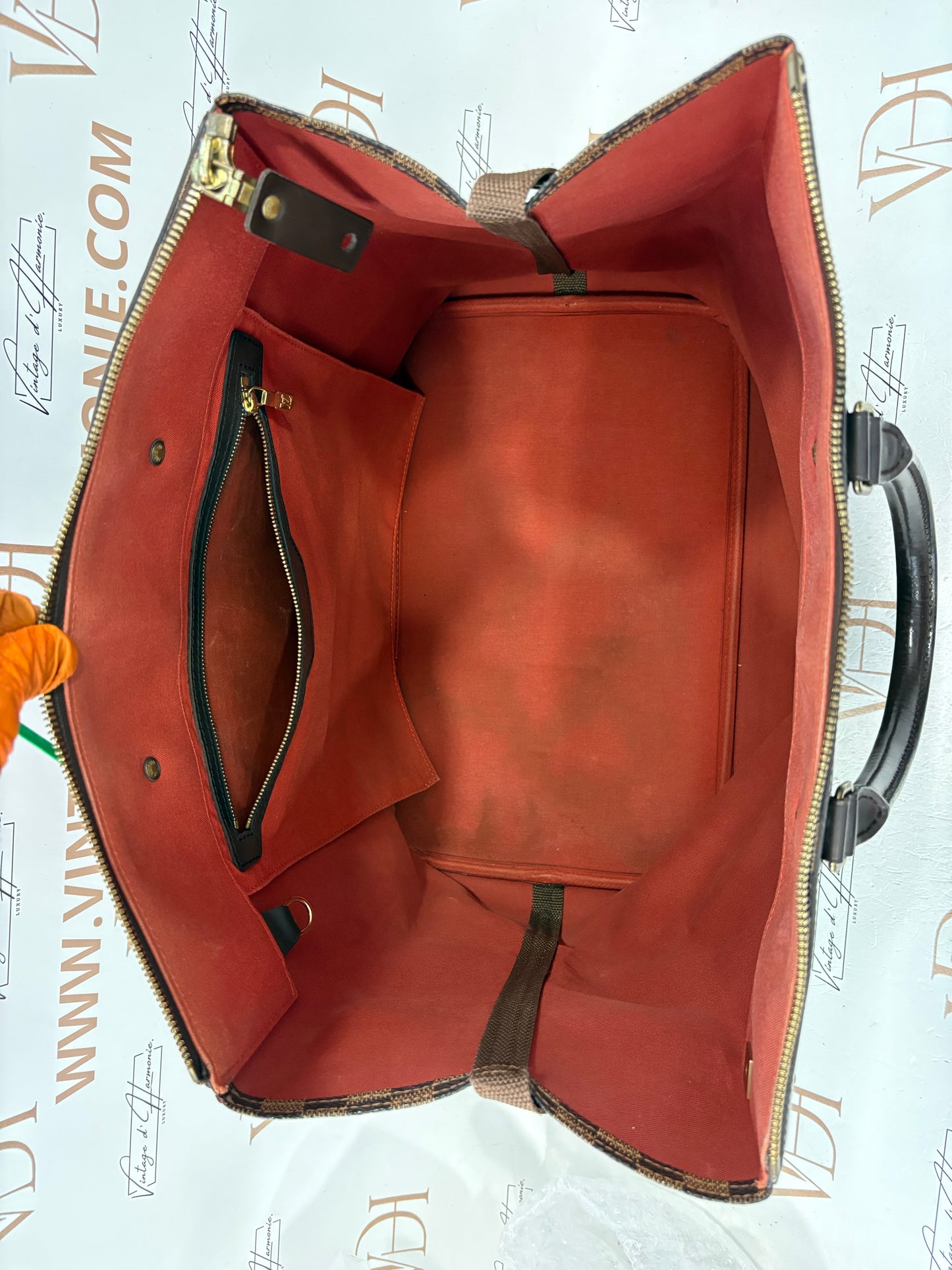 017157 - Louis Vuitton Greenwich PM