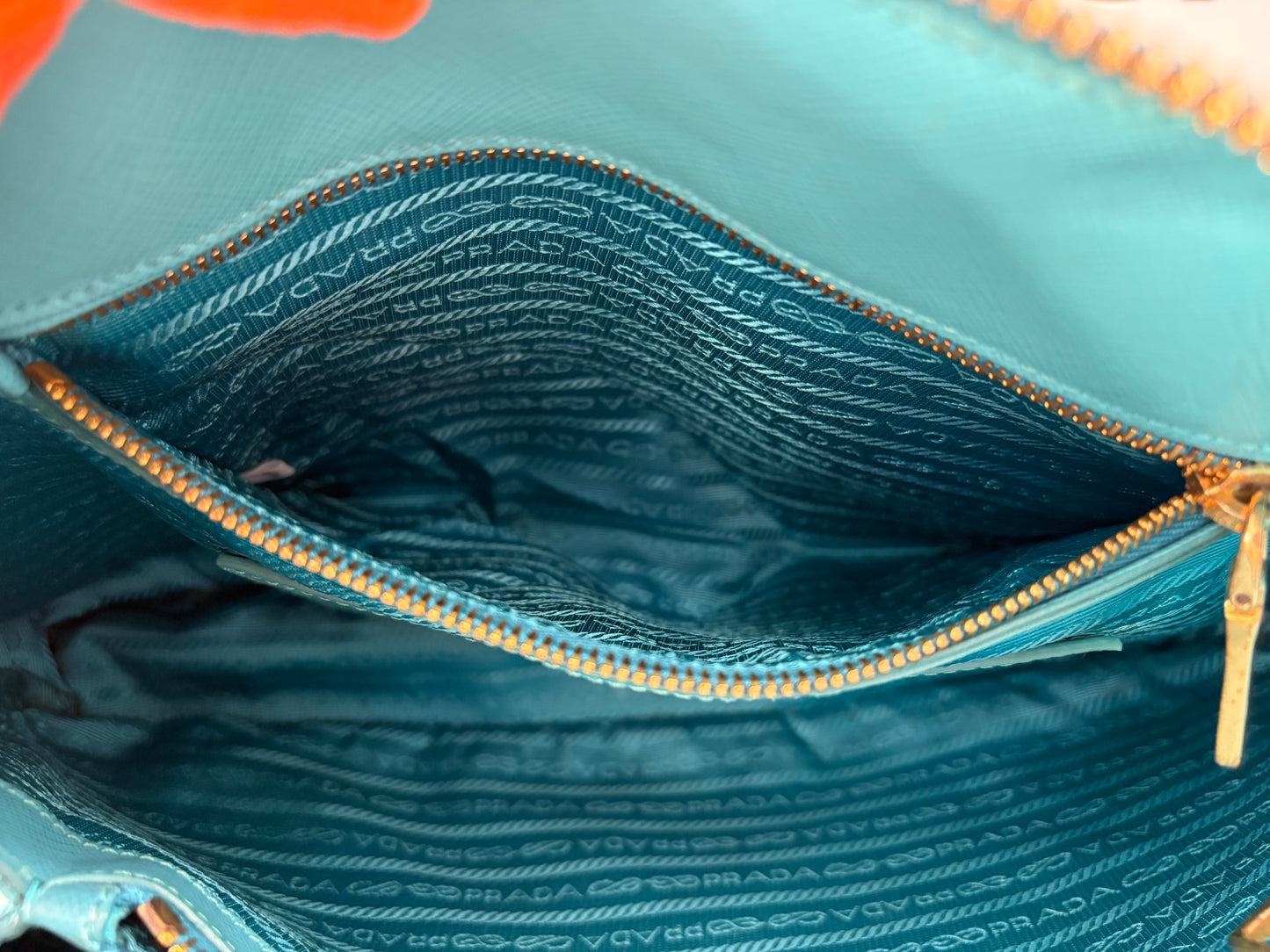 383515 - Prada Blue