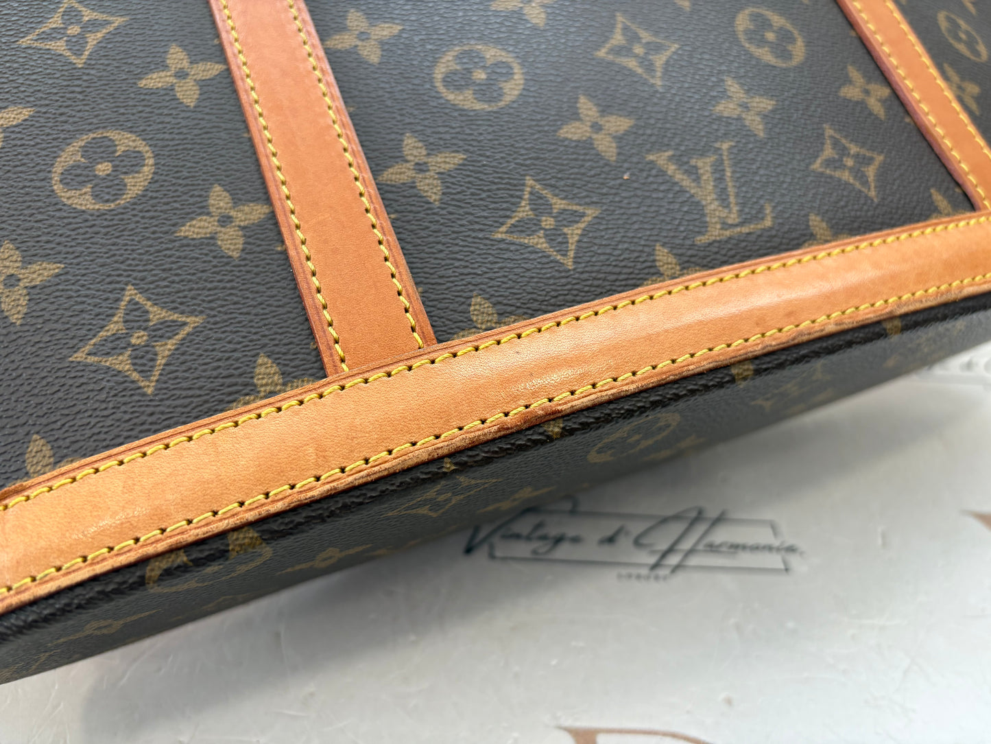 018811 - Louis Vuitton Babylone