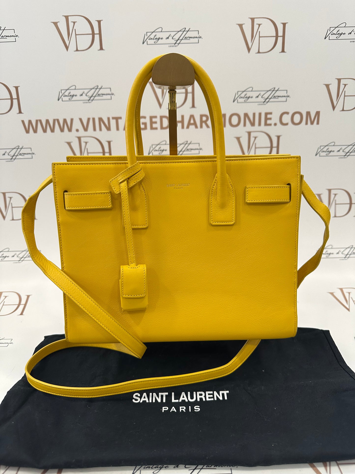 382221 - Saint Laurent Sac De Jour Baby Yellow