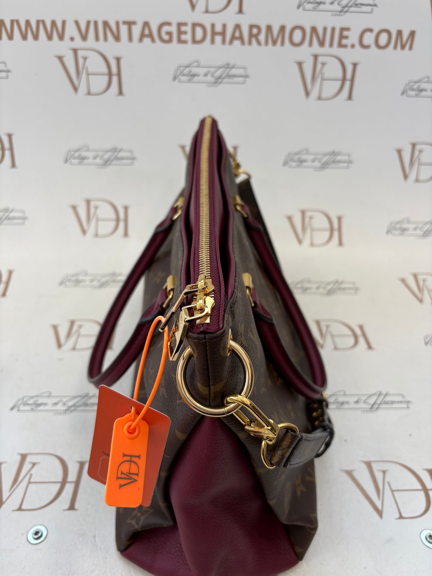 383833 - Louis Vuitton Pallas
