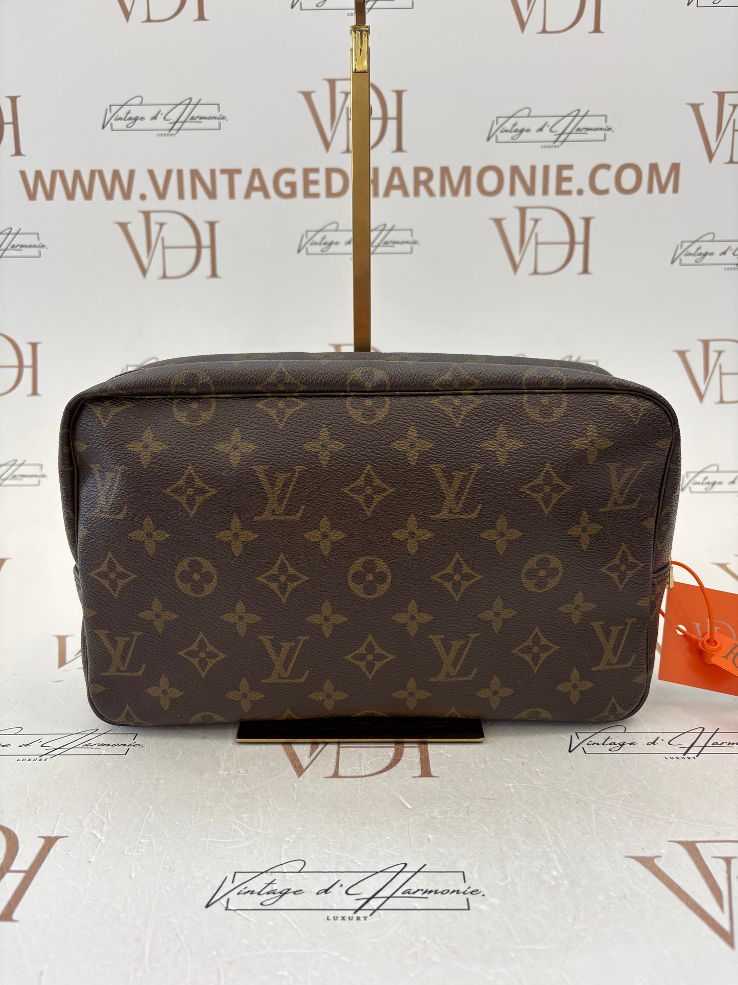 017645 - Louis Vuitton Trousse Toilette 28
