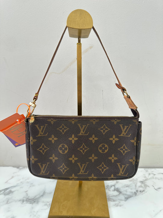 Louis Vuitton Pochette