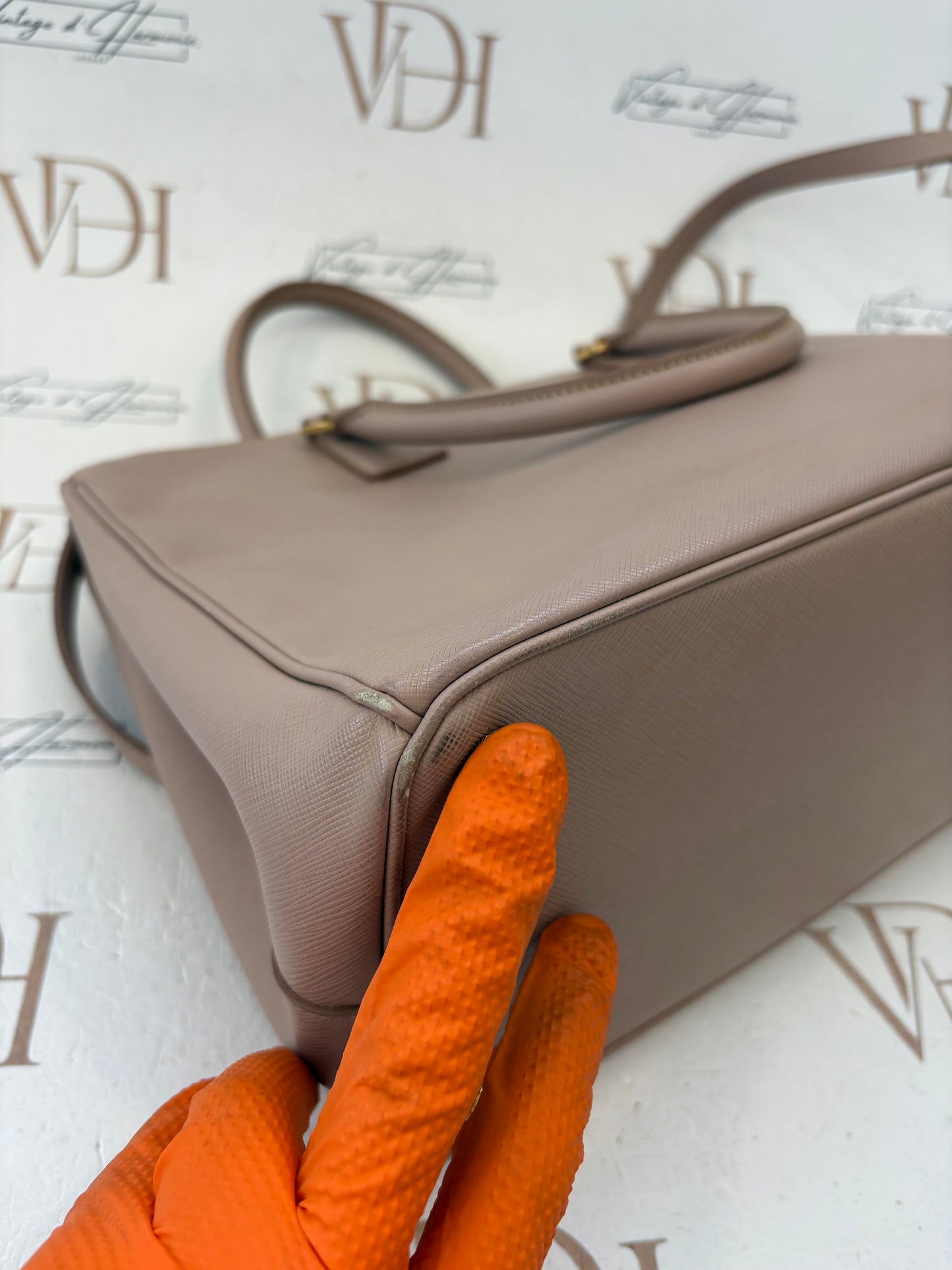 201403 - Prada Galleria
