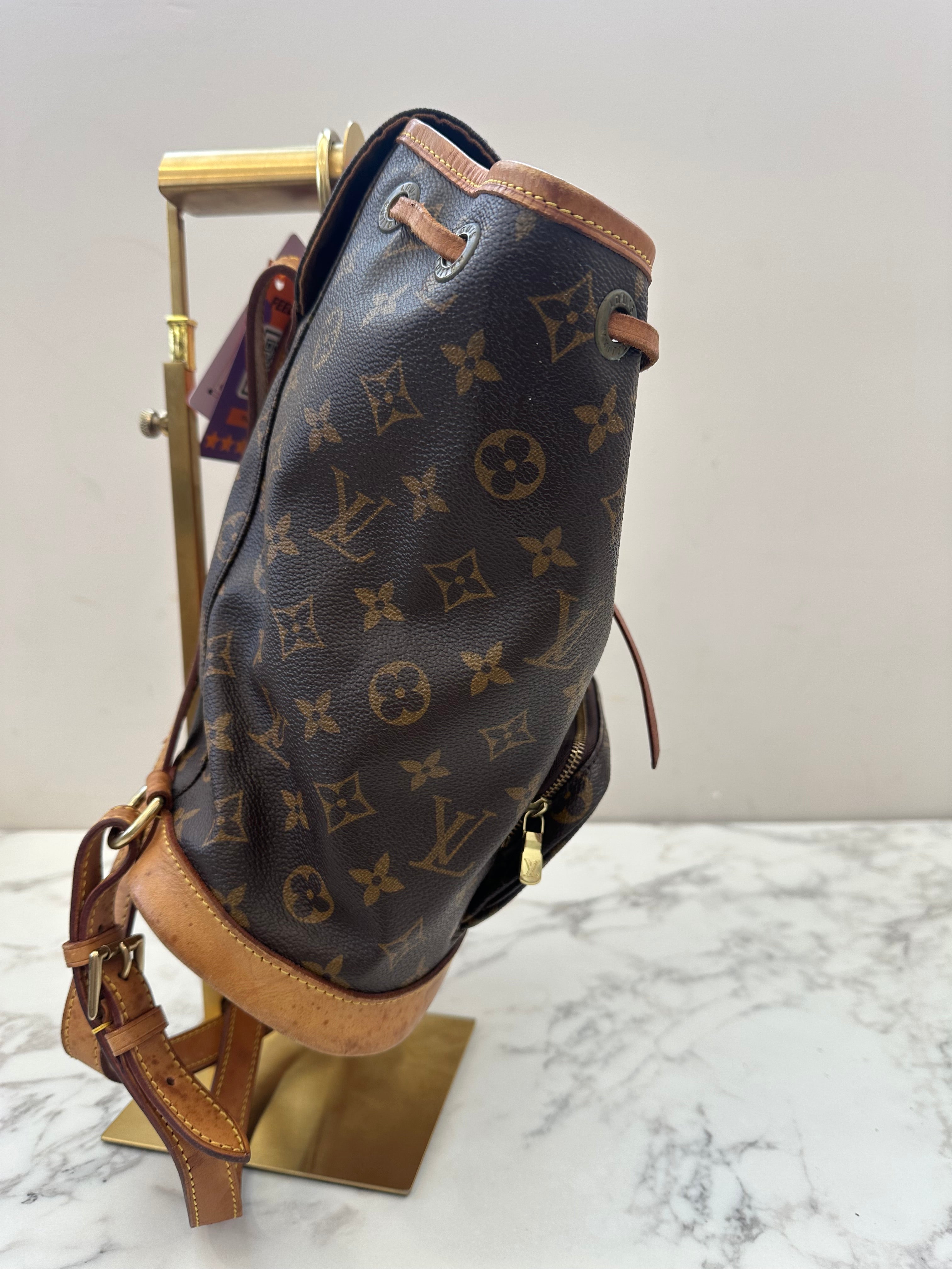 Louis Vuitton Montsouris MM