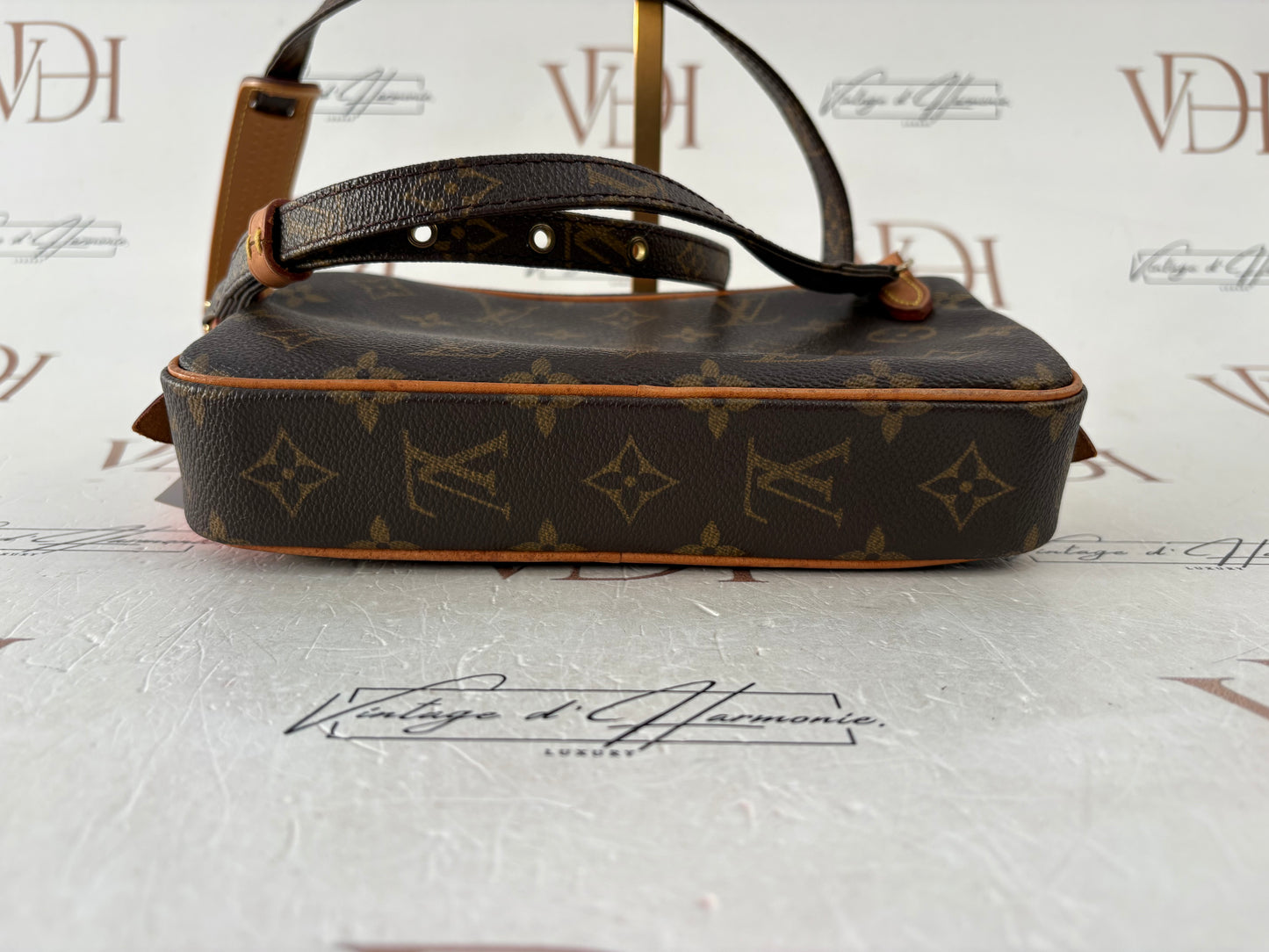 017662 - Louis Vuitton Marly Bandouliere