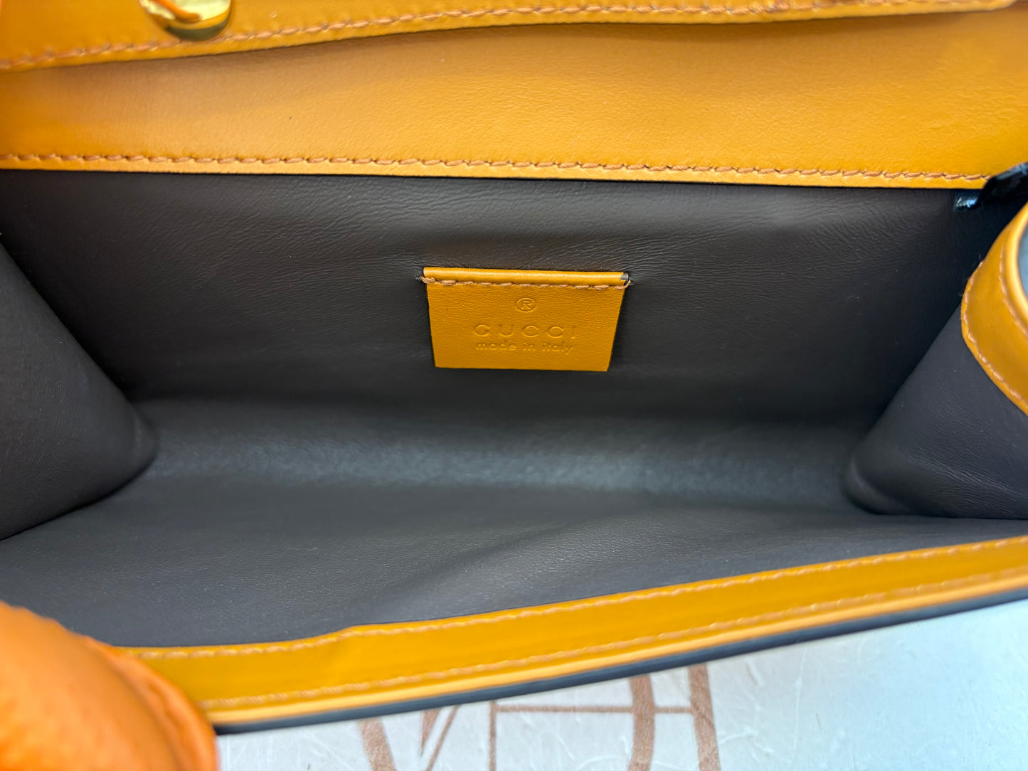 383747 - Gucci Zumi